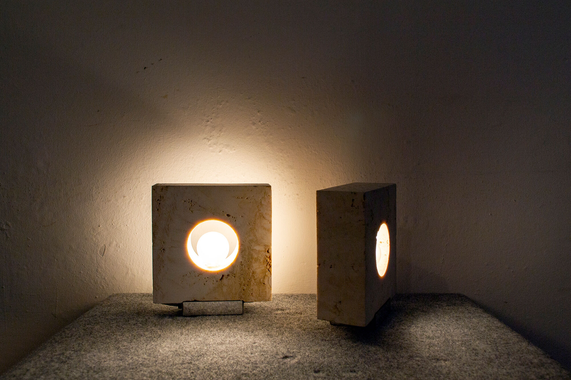 Travertine table lamps by Giuliano Cesari for Nucleo Sormani, 70s, set of 2