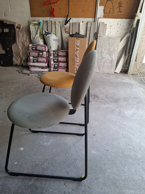 Duo de chaises design Puik ''Option'' - Frederik Roijé - moutarde & kaki