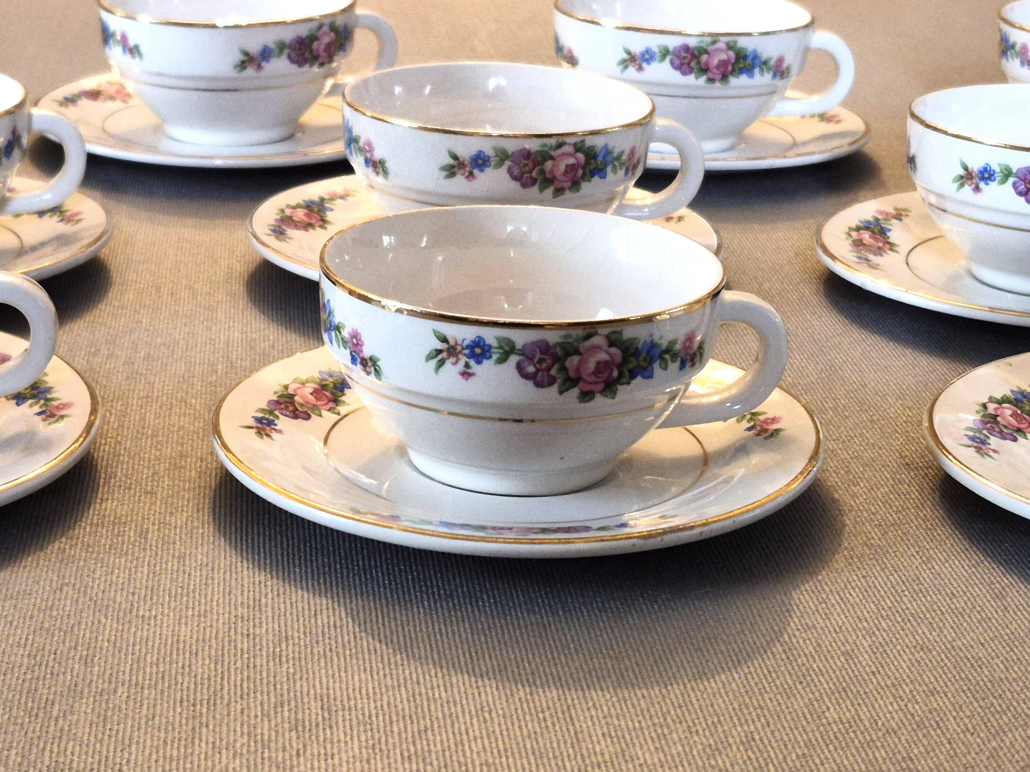 Set of 10 vintage cups and saucers "Angola" – Moulin des Loups