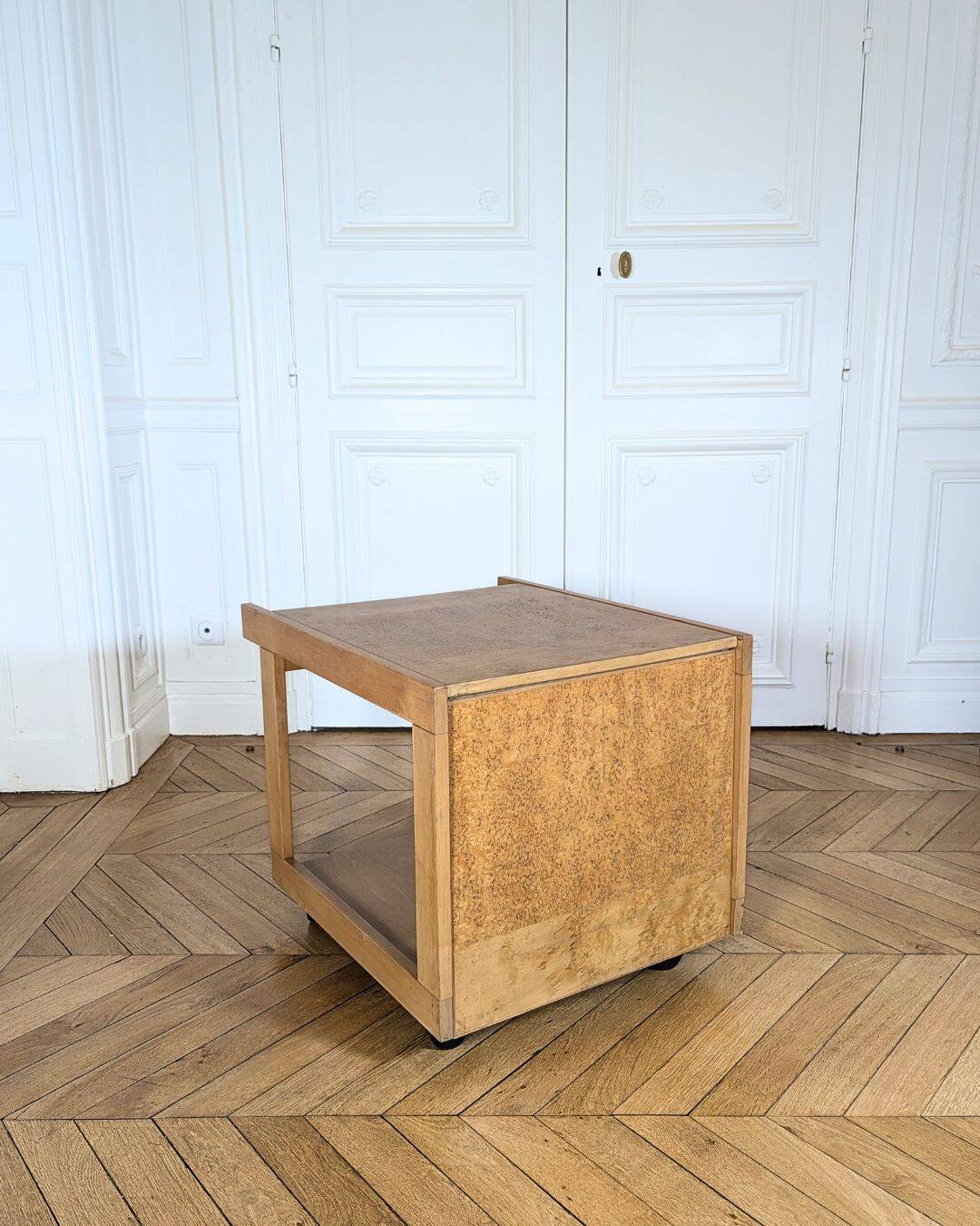 Beautiful Scandinavian-inspired coffee table, with a design typical of the 1960s.