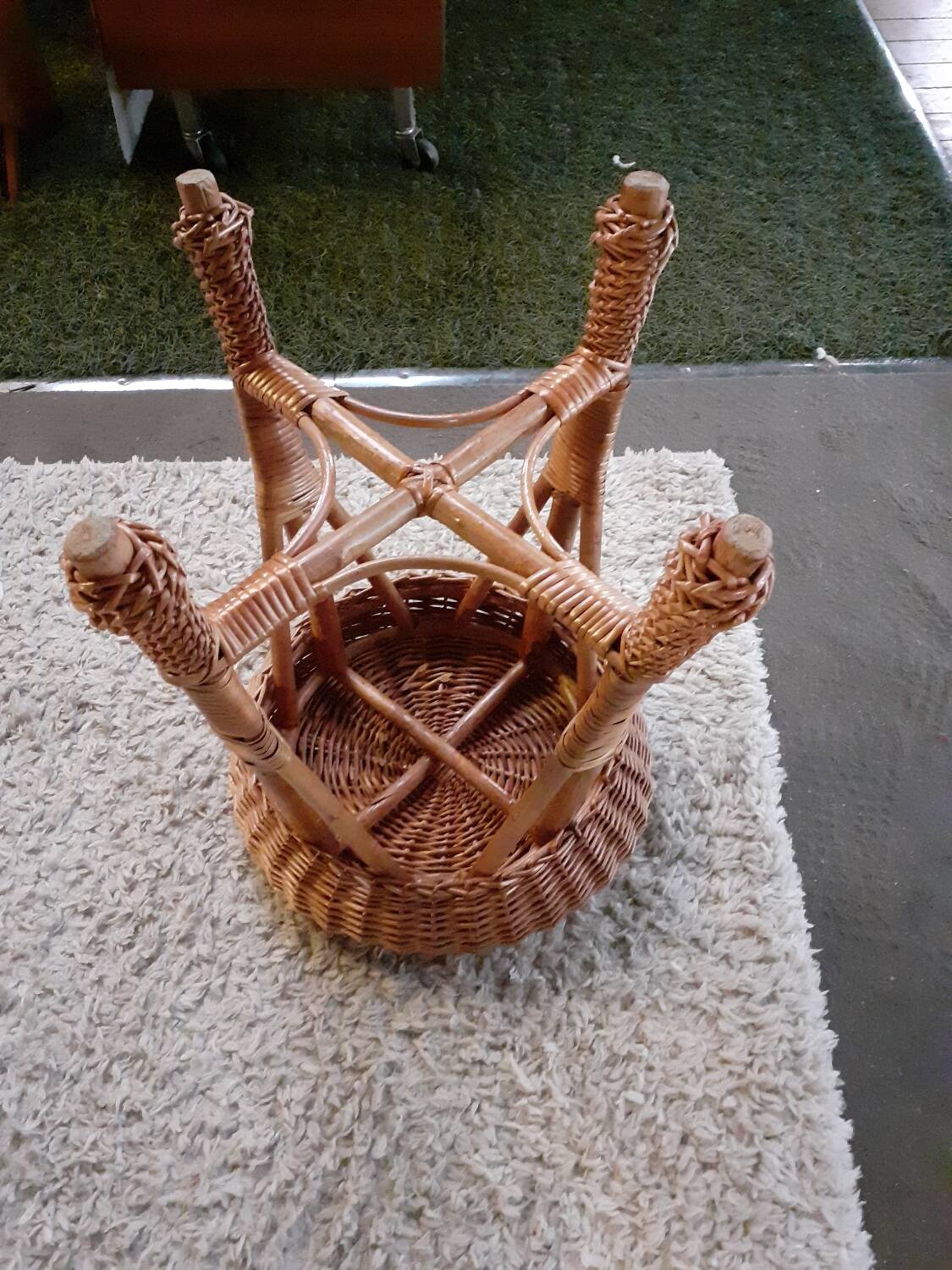 Wicker stool