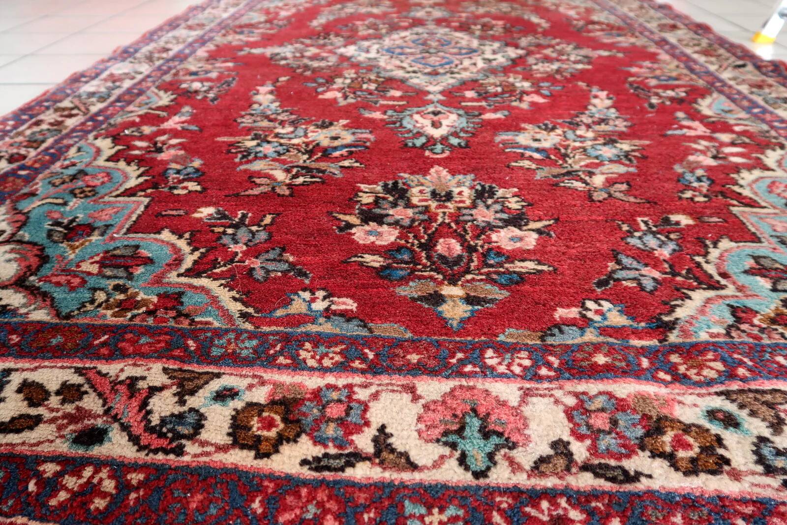 Handmade vintage Persian Malayer rug 127cm x 193cm, 1950s