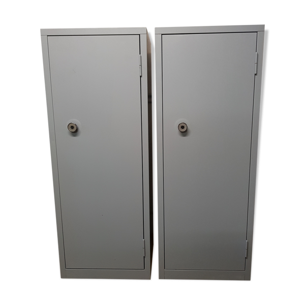 Lot de 2 armoires métalliques