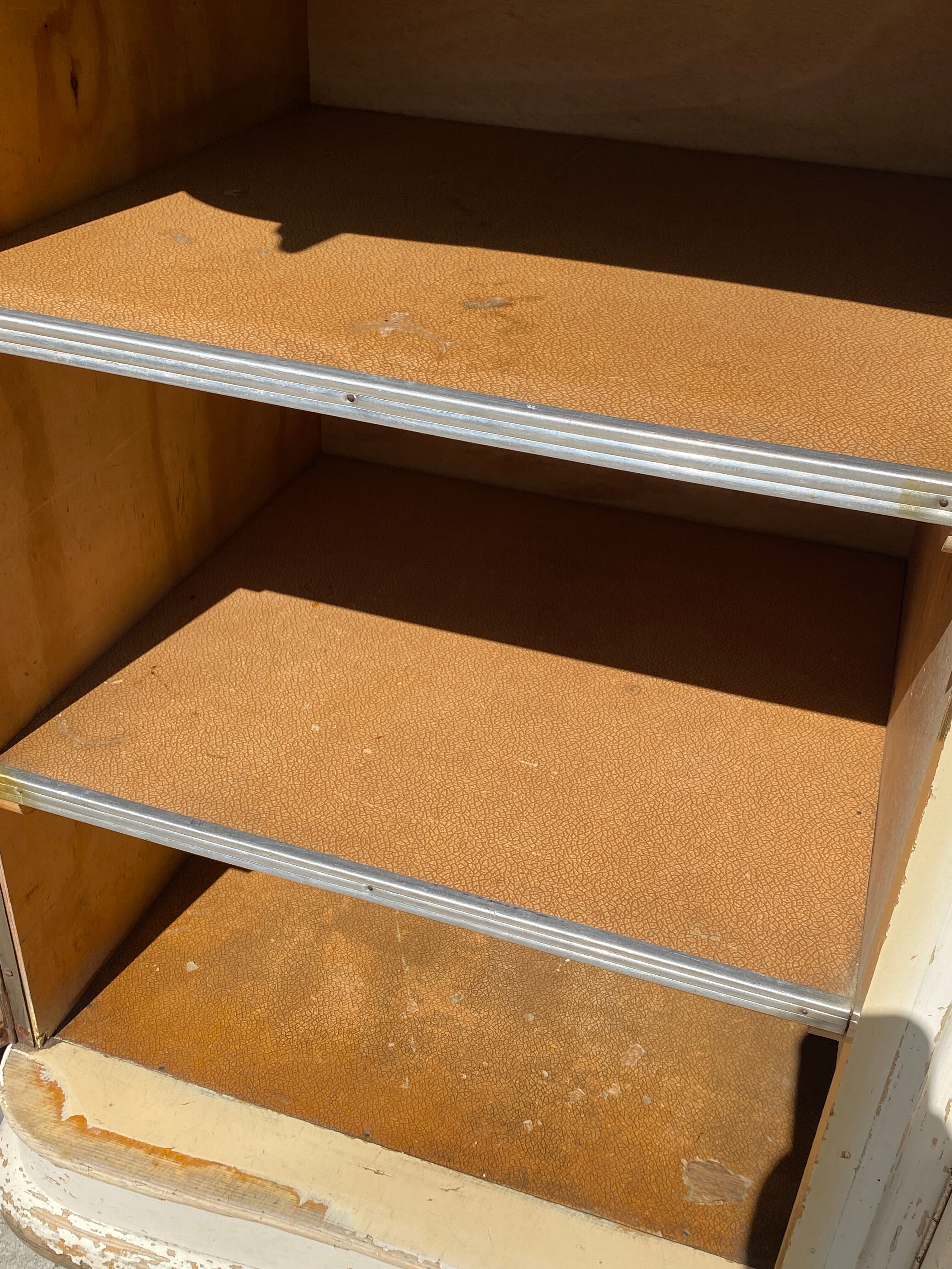 Two-body buffet Kitchen Keller