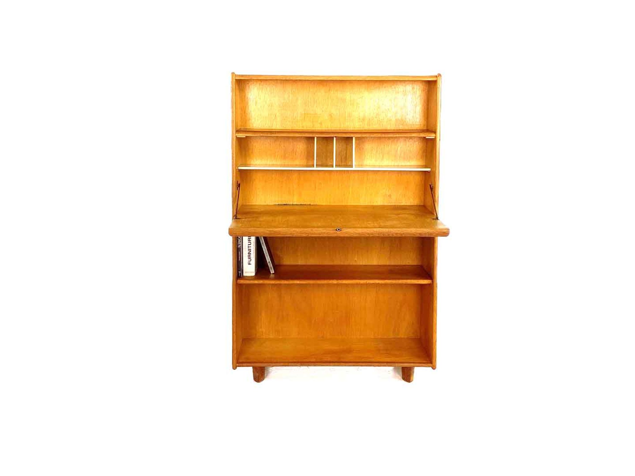 BE04 secretary by Cees Braakman - UMS Pastoe, 1950