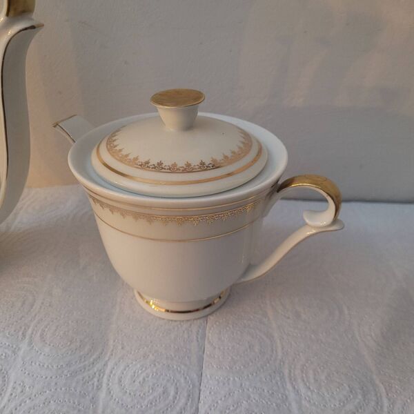 Service café-thé doré Lanternier Limoges, années 1950