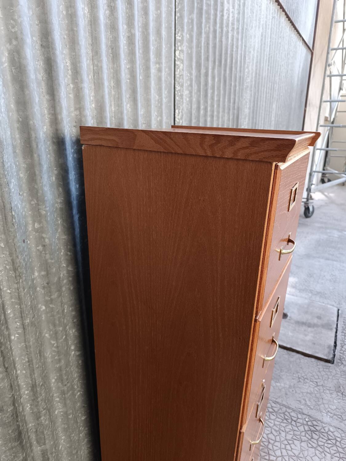 Wooden filing cabinet with 4 drawers