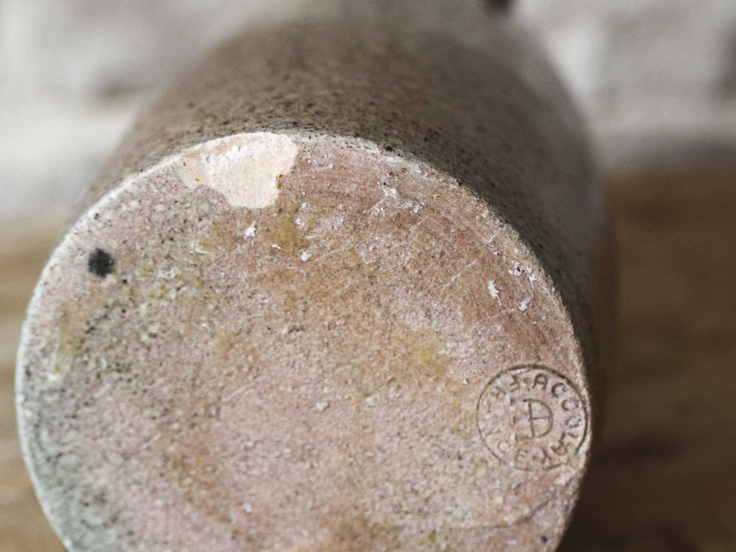 Accolay ceramic vase