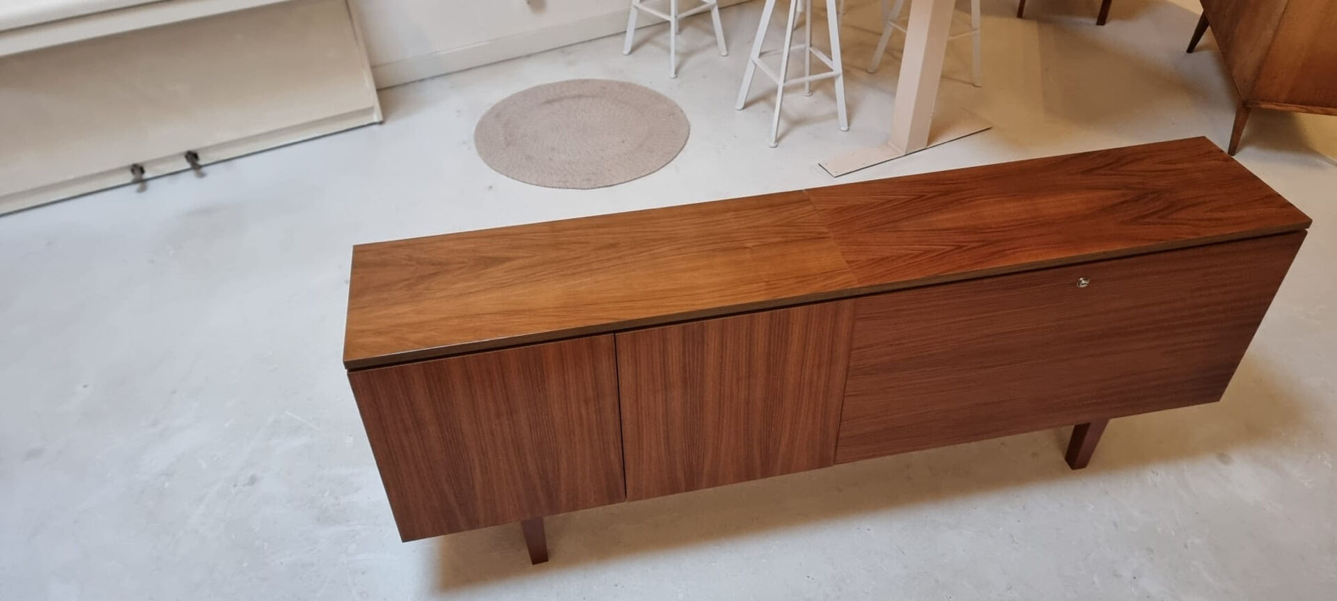 1970s buffet