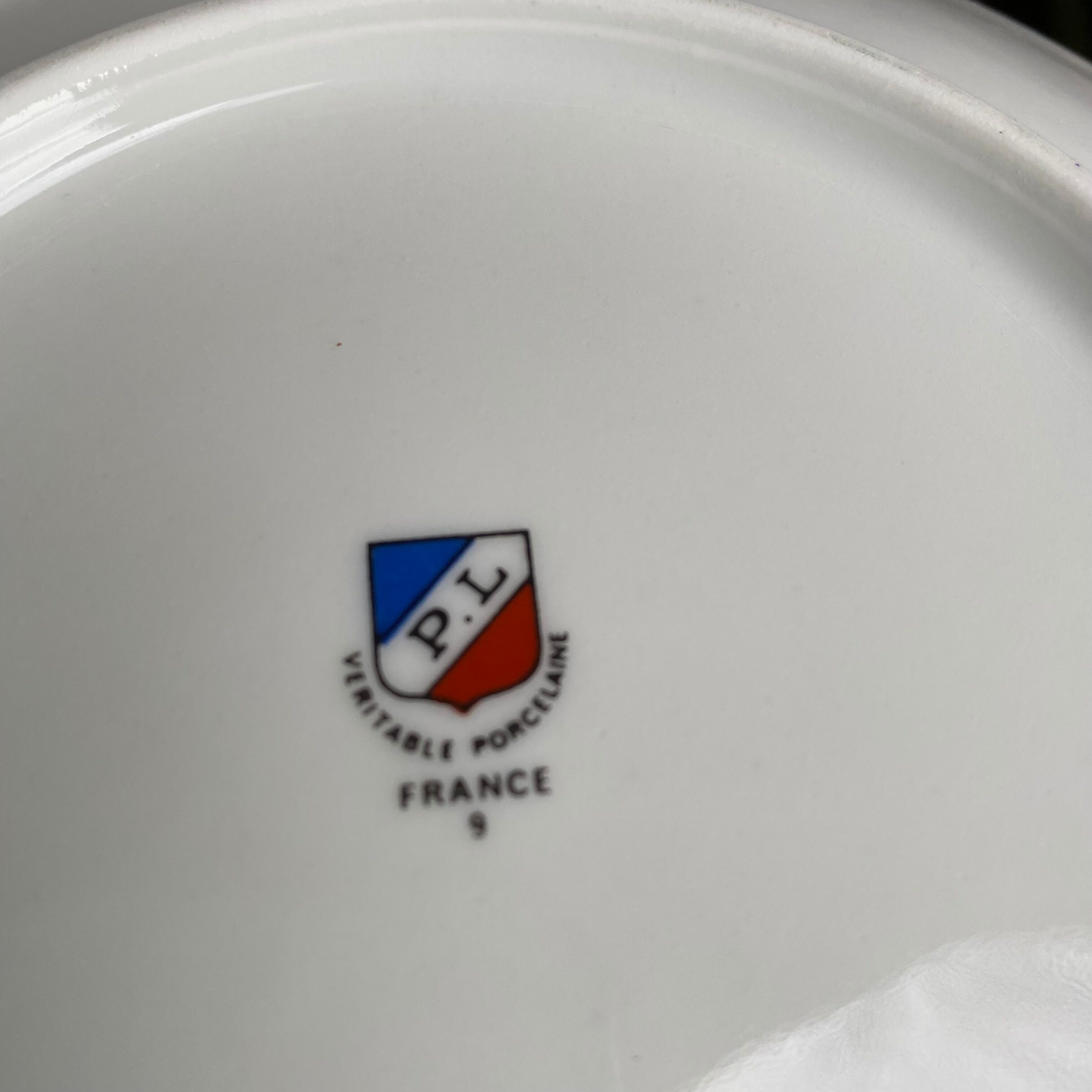 10 porcelain dessert plates