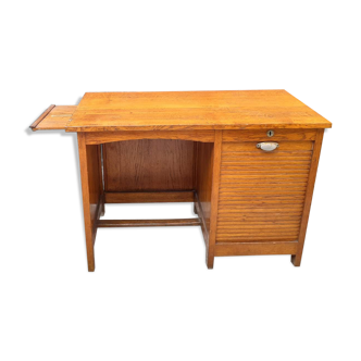 Oak desk with a sliding curtain