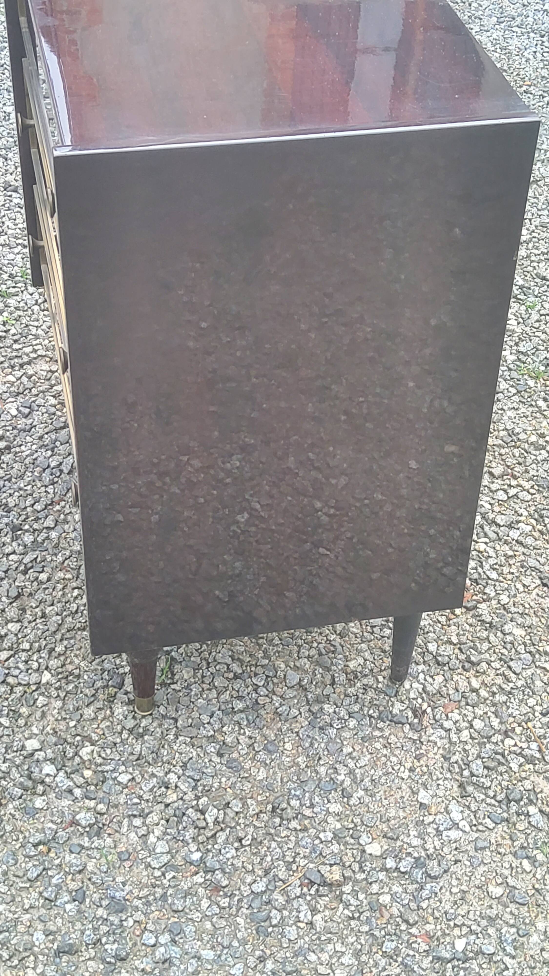 Vintage 3-drawer chest of drawers in dark varnished mahogany and brass from the 1960s