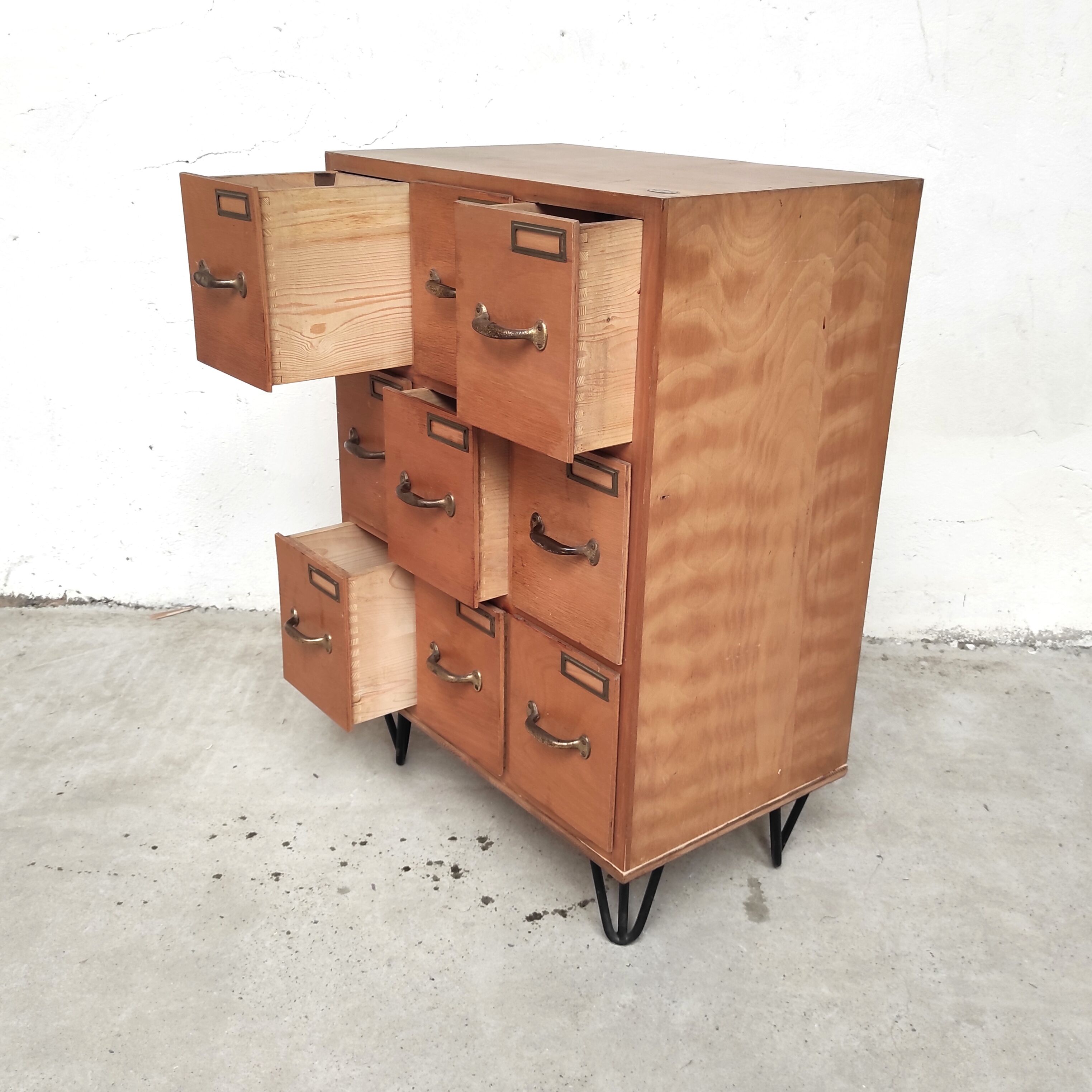 9-drawer trade furniture