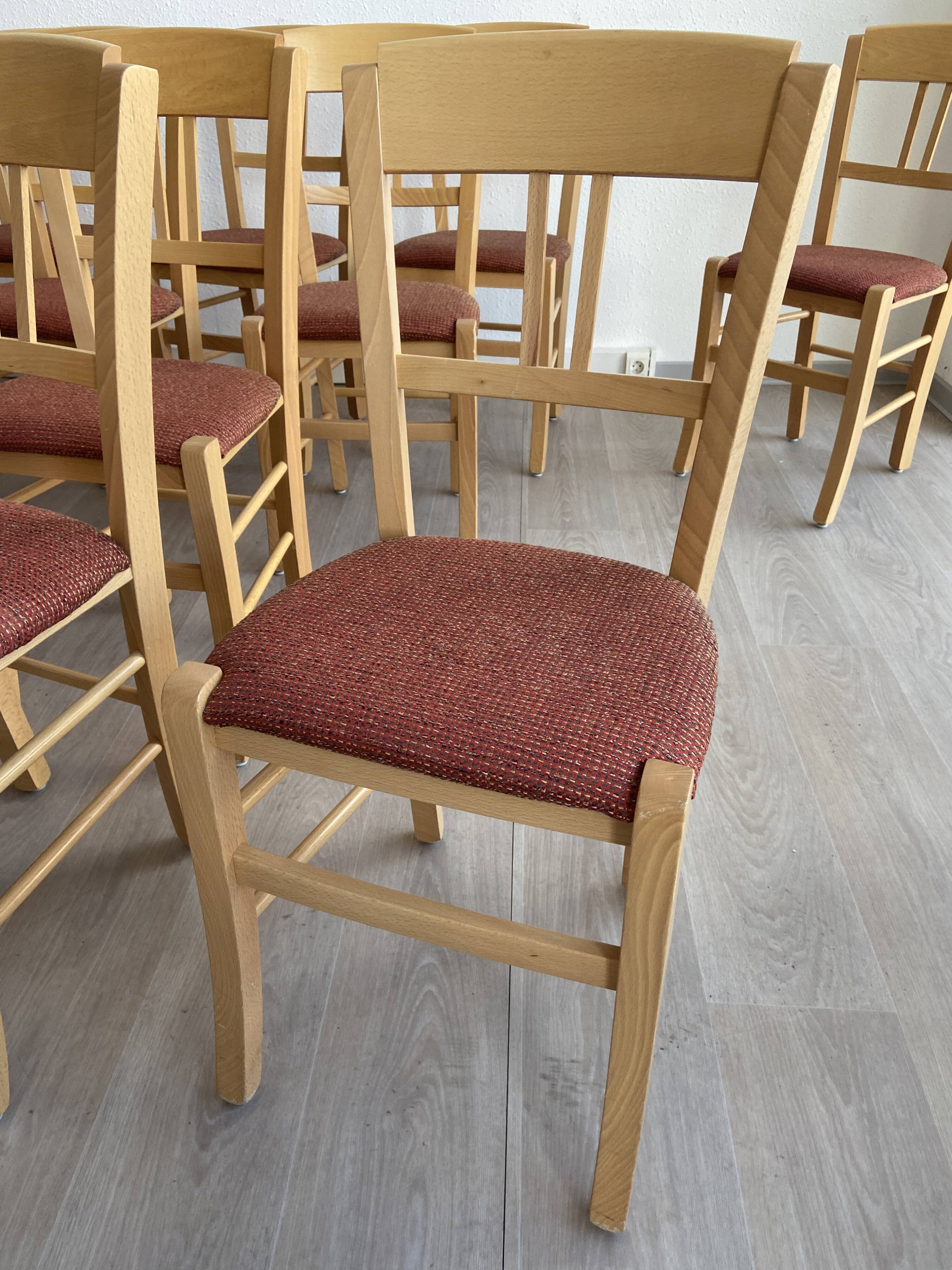 Set of 30 bistro restaurant chairs in beech wood