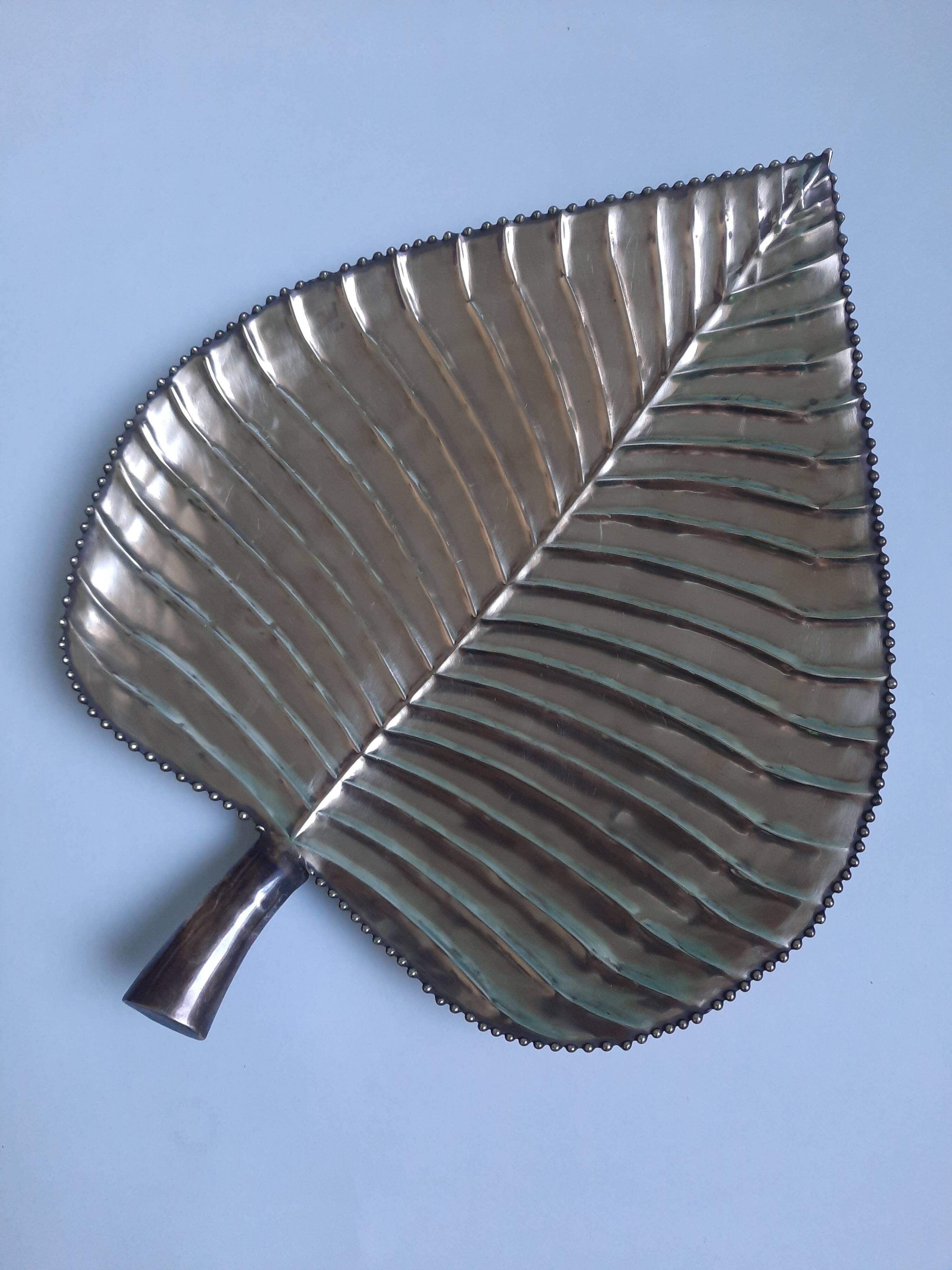 Large Brass Leaf Bowl Pocket Tray