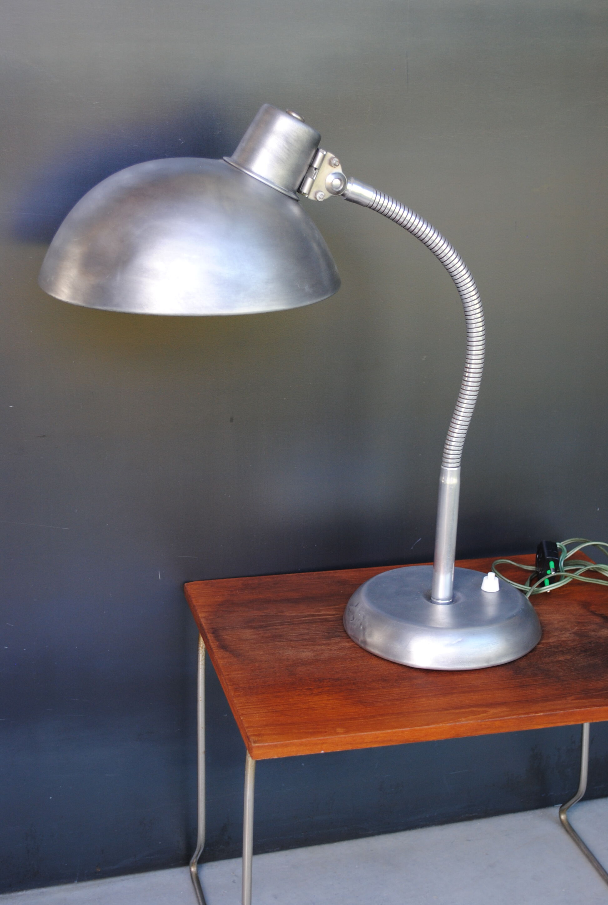 Workshop lamp