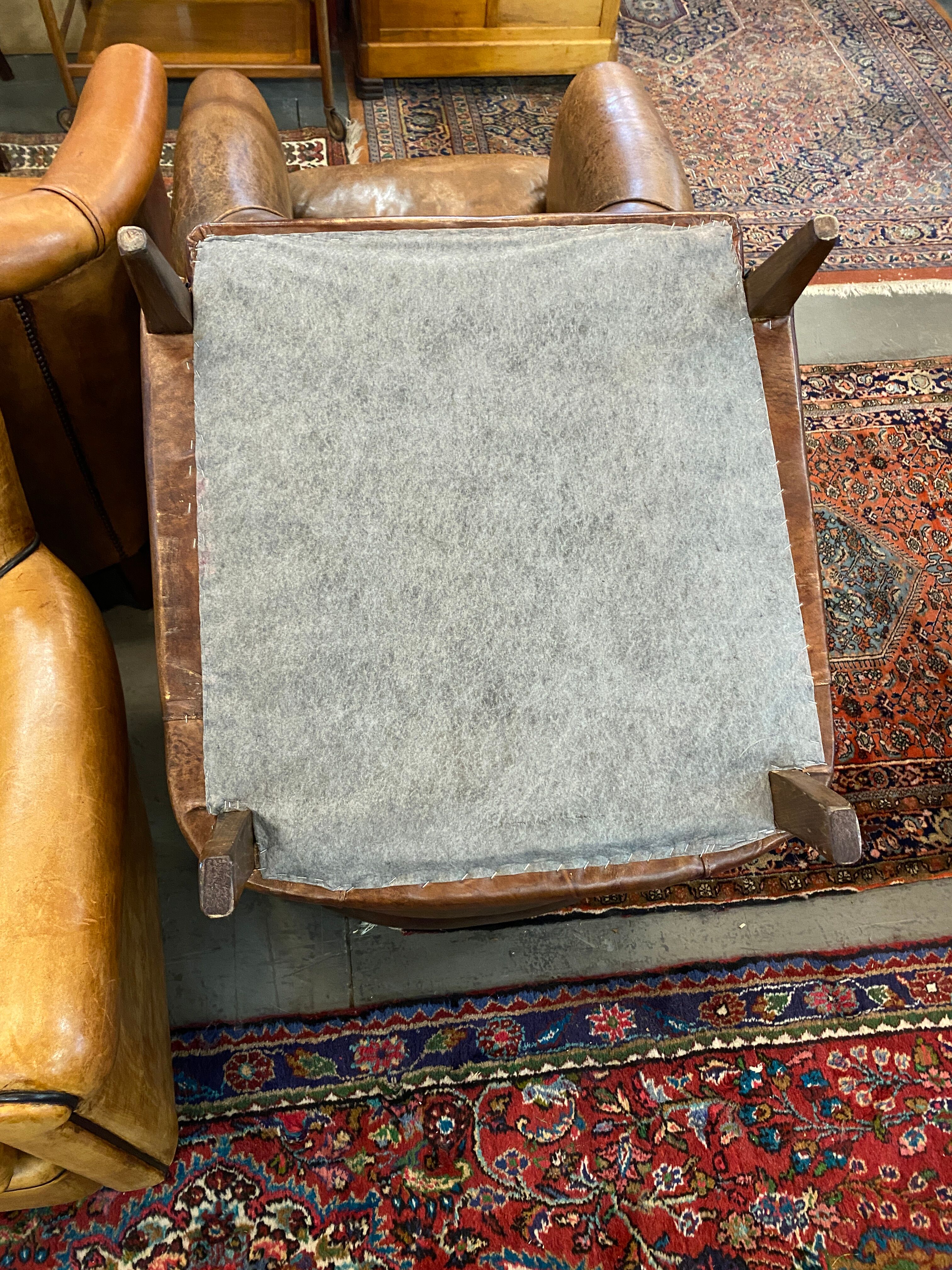 Club armchair in sheepskin