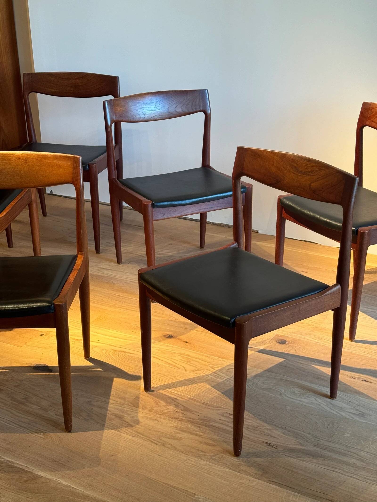 Set of vintage Scandinavian chairs by H.W. Klein for Bramin Møbl.