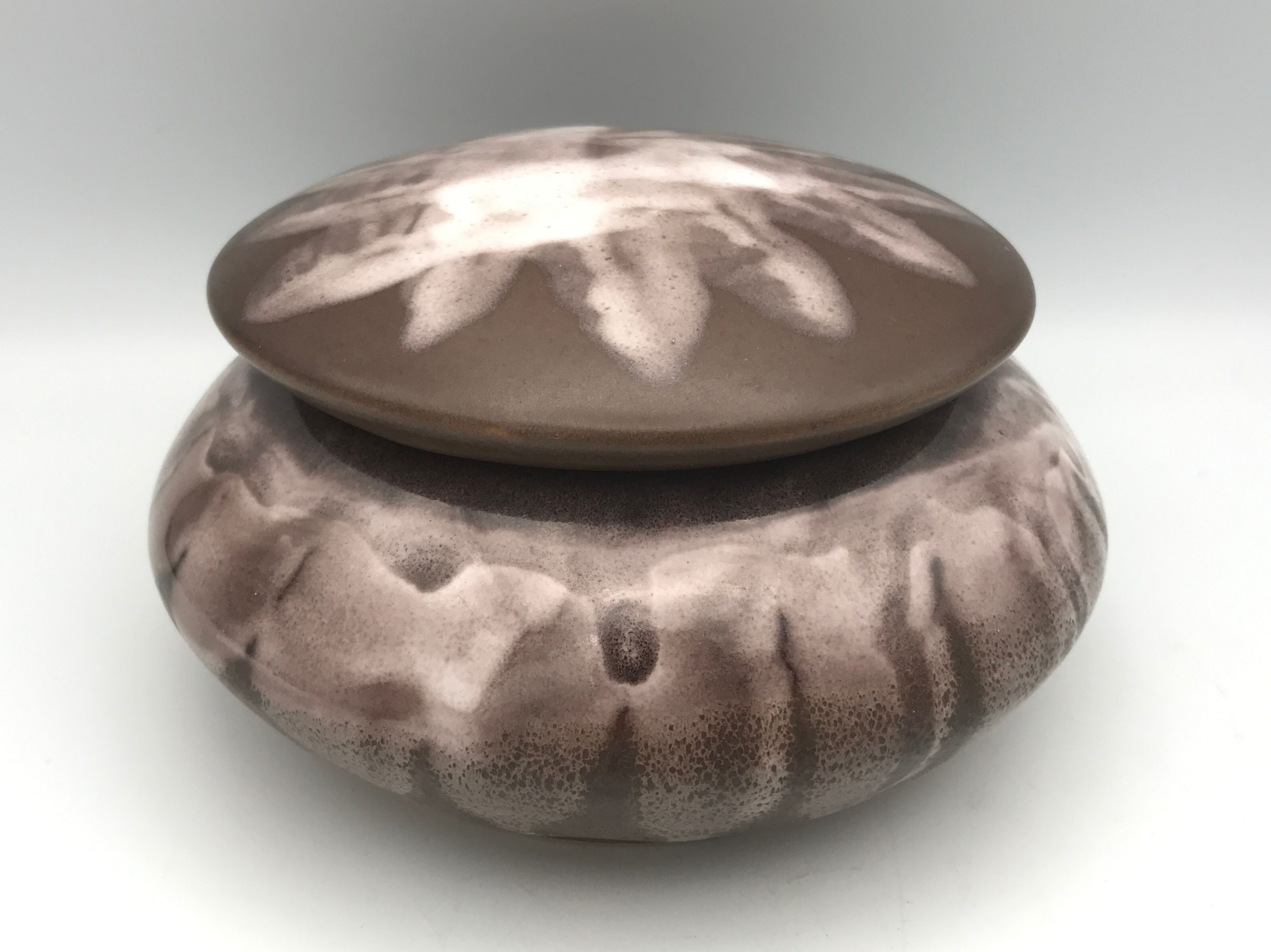 Bonbonnière in porcelain stoneware flamed alphonse mouton - alpho - 16 cm