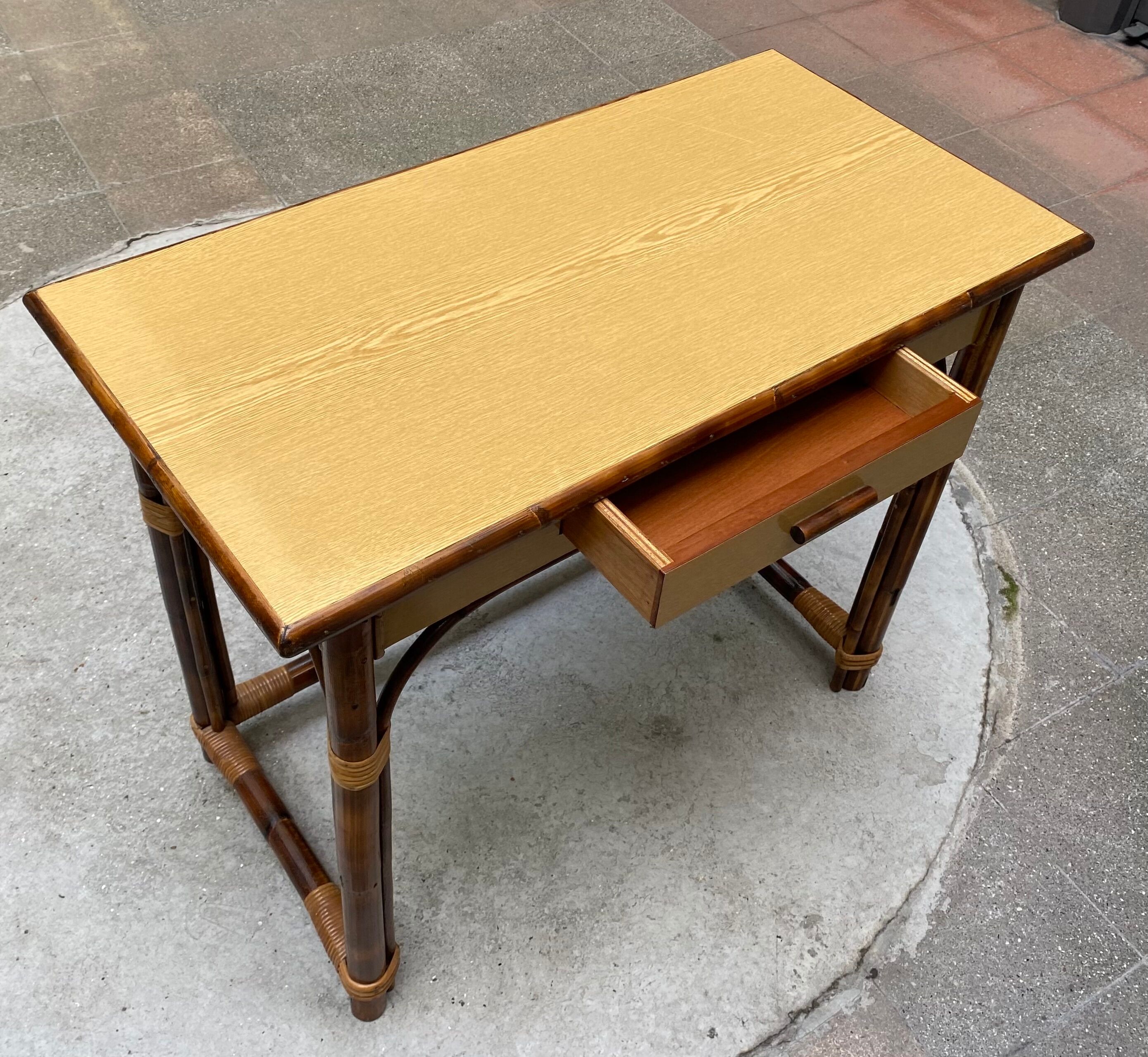 Bureau rotin années 70/80