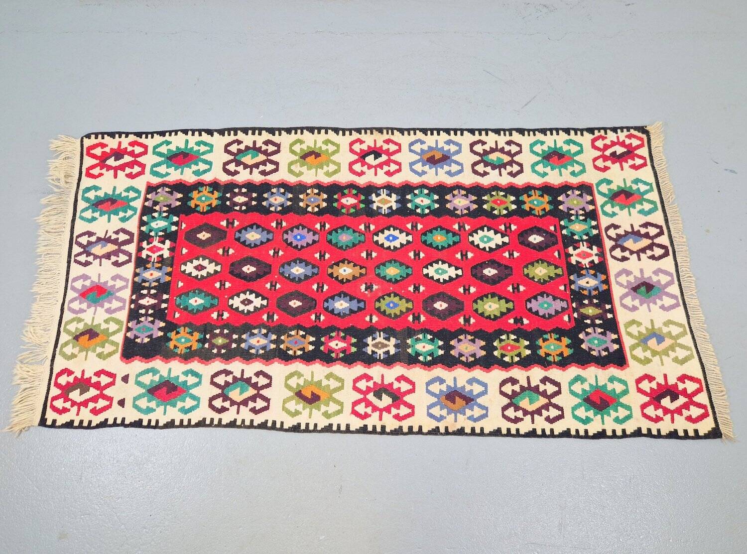 Tapis mural boho vintage Kelim, années 1950