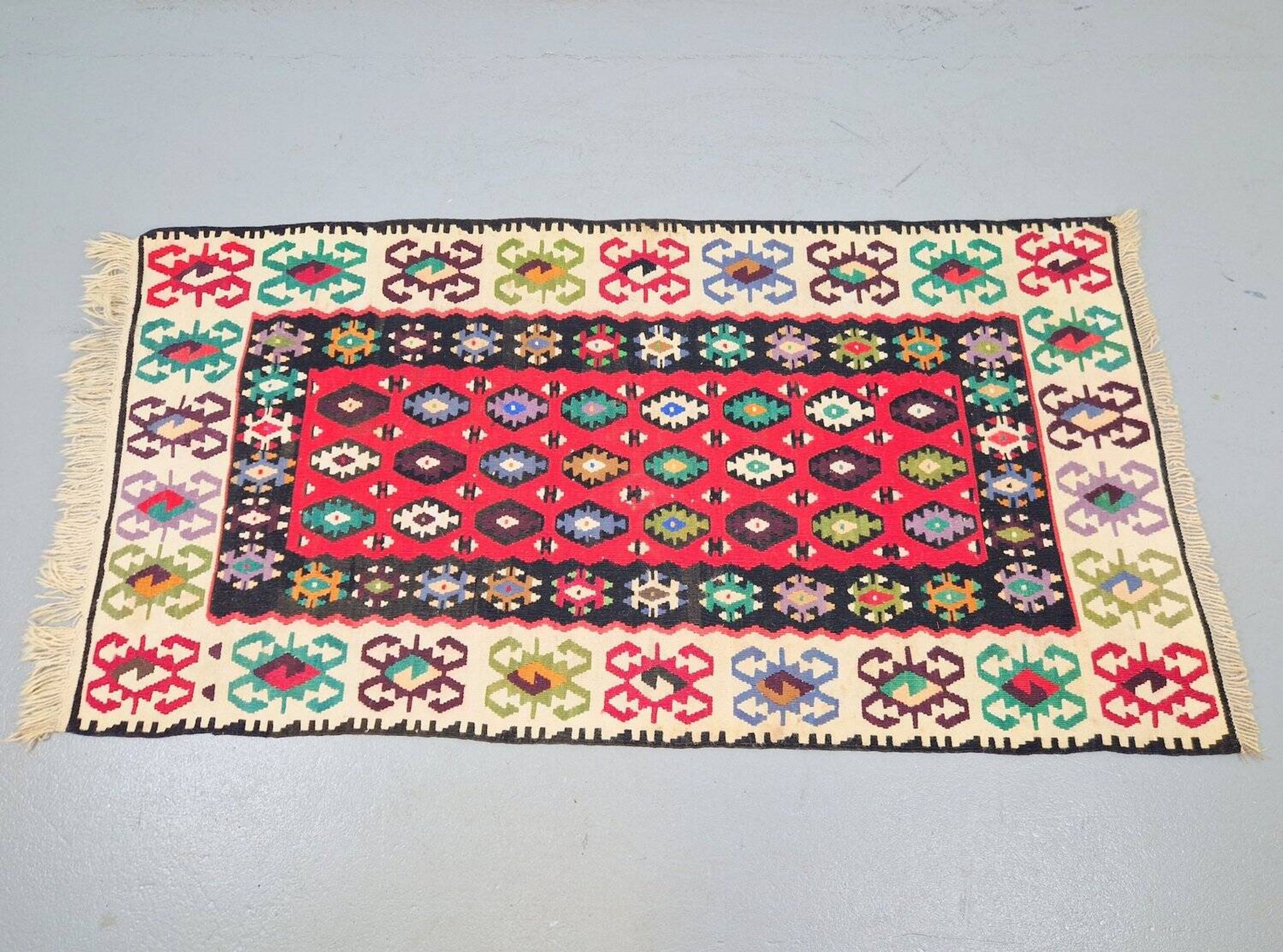 Tapis mural boho vintage Kelim, années 1950
