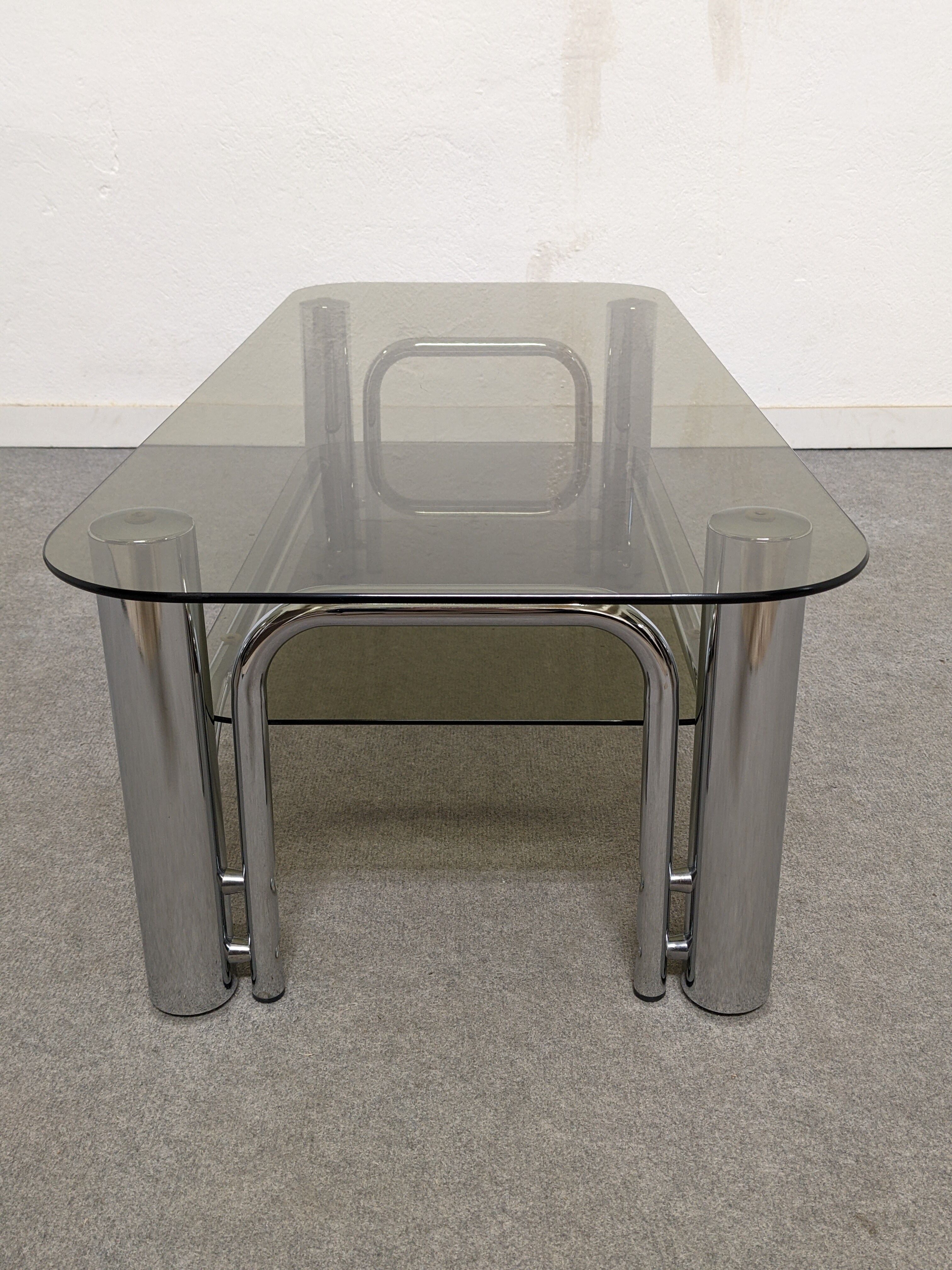 Space age coffee table from the 60s/70s