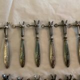 12 rib sleeves. Solid silver-filled handles. France