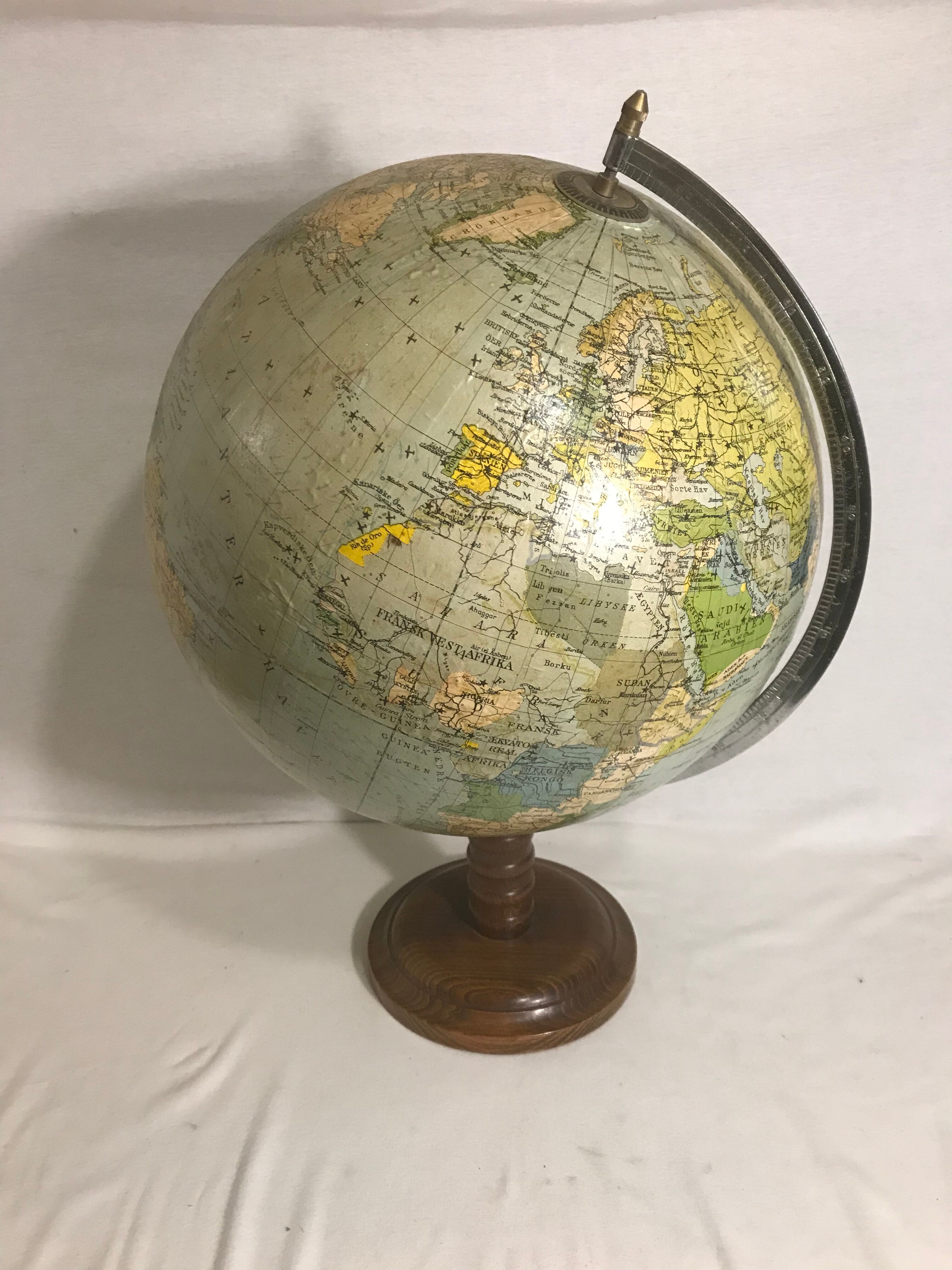 Former globe earth Tower Globus
