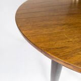 Dining table in rosewood of danish design from the 1960s