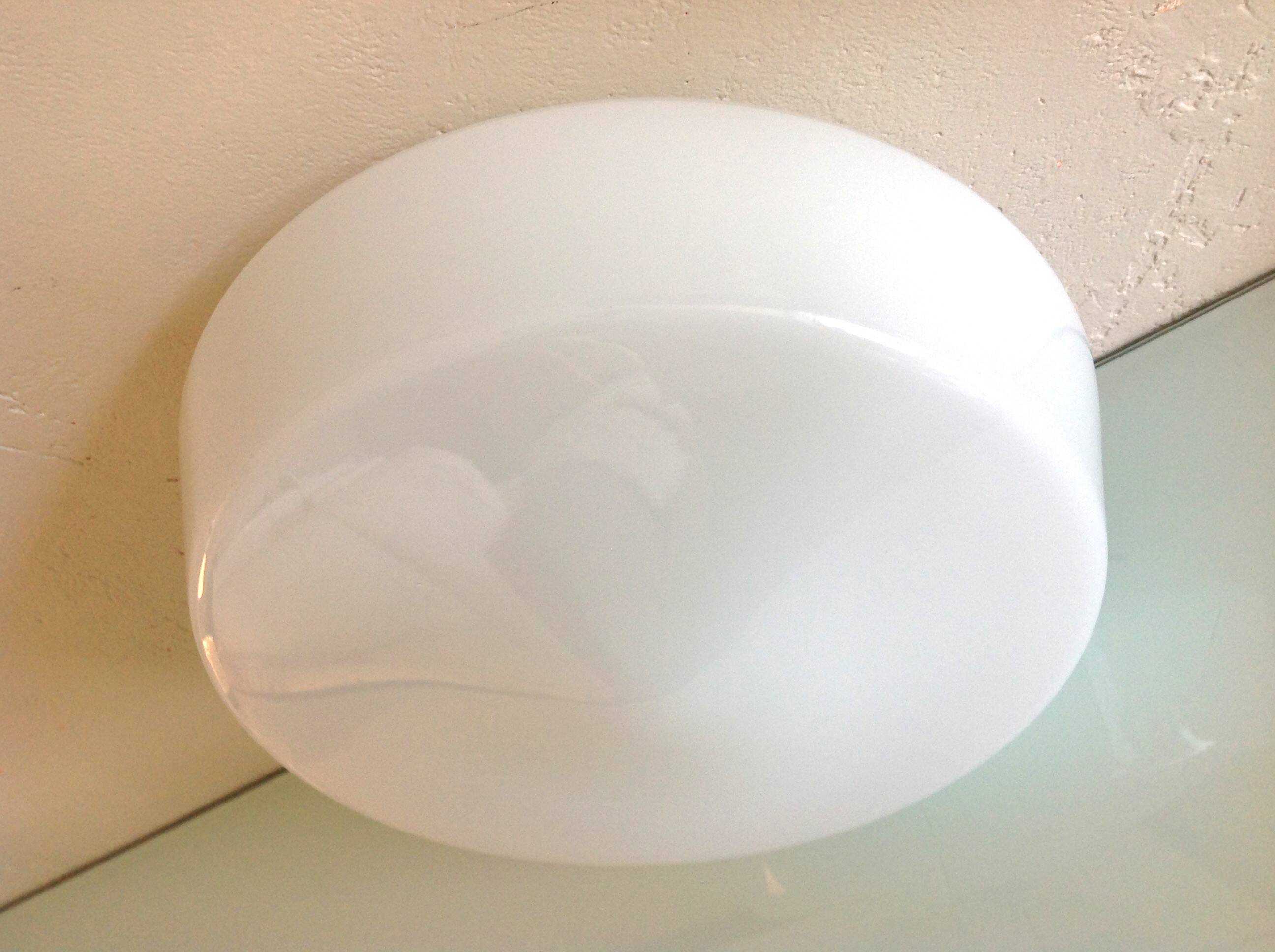 Round ceiling light in white opaline vintage 60s-70s