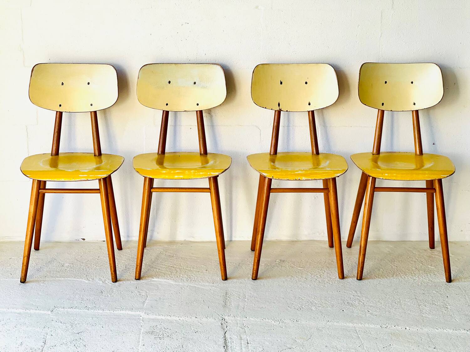 Chaises de bistrot par Ton, années 1950