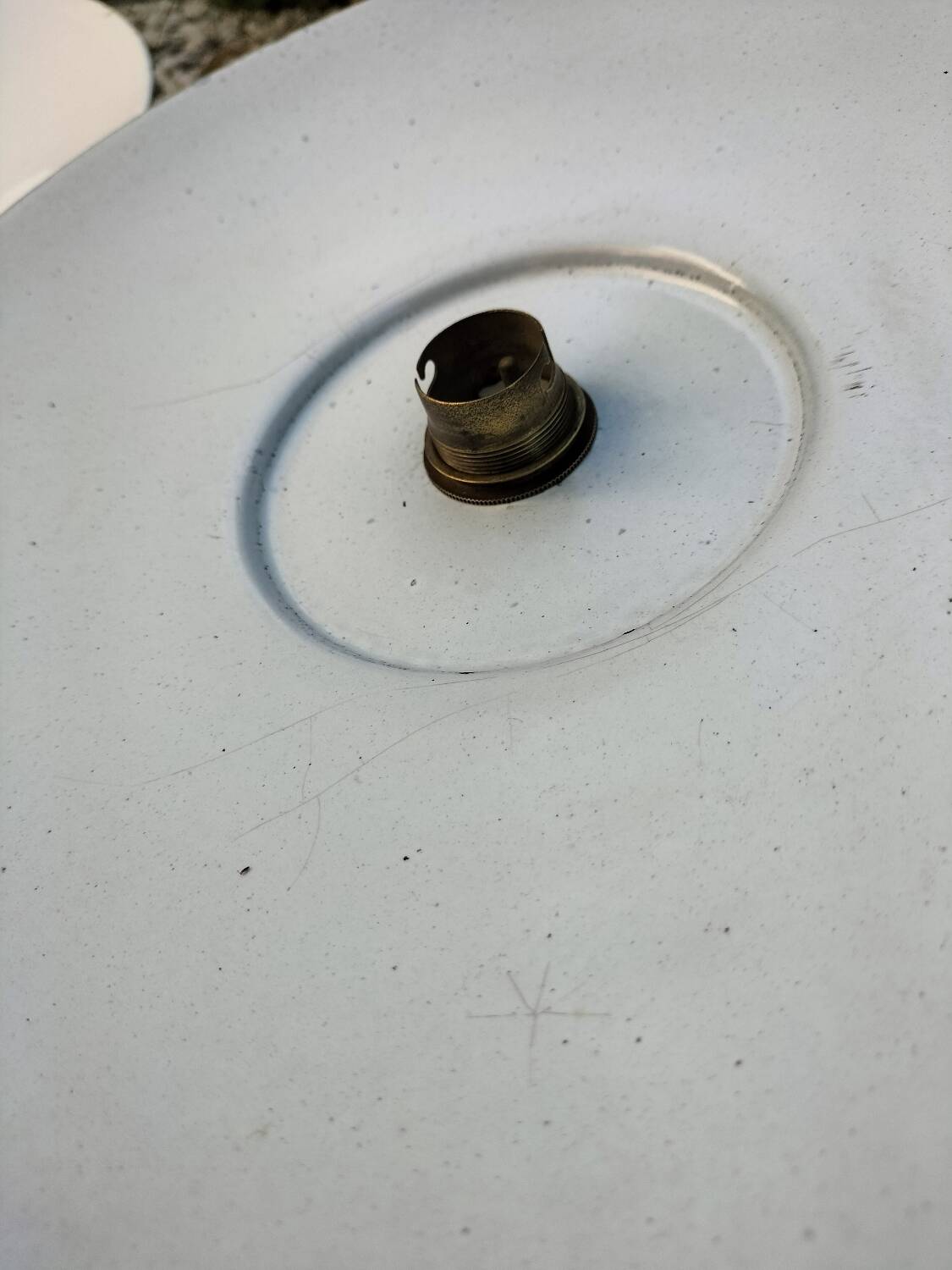 3 suspensions en tôles émaillées