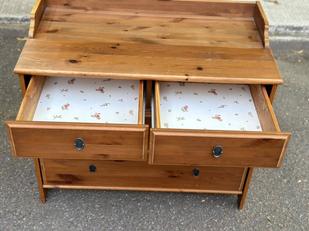 Commode scandinave en bois massif avec 4 tiroirs années 90