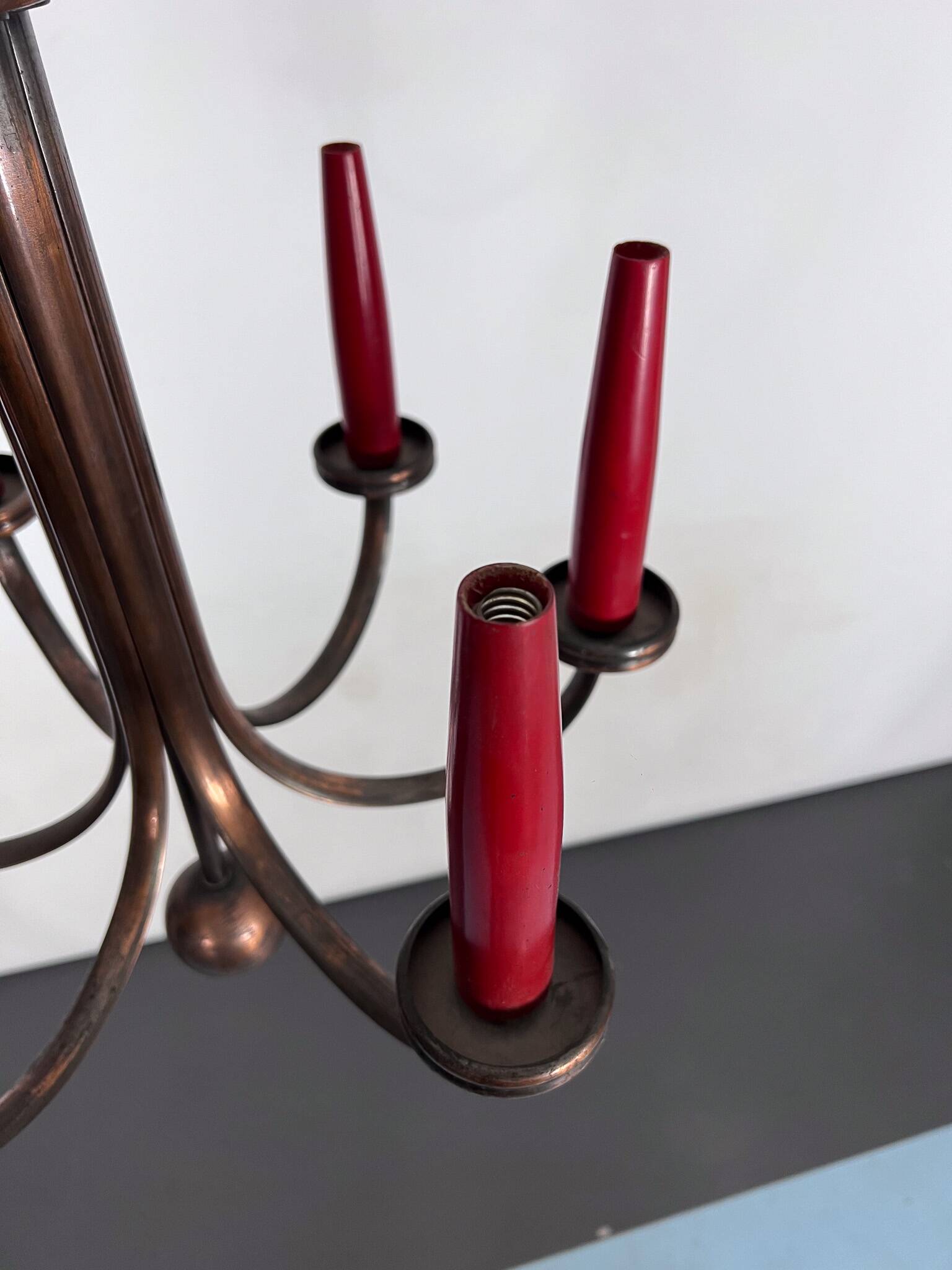Mid-Century Modern six arms copper chandelier in Gio Ponti style. Italy 195
