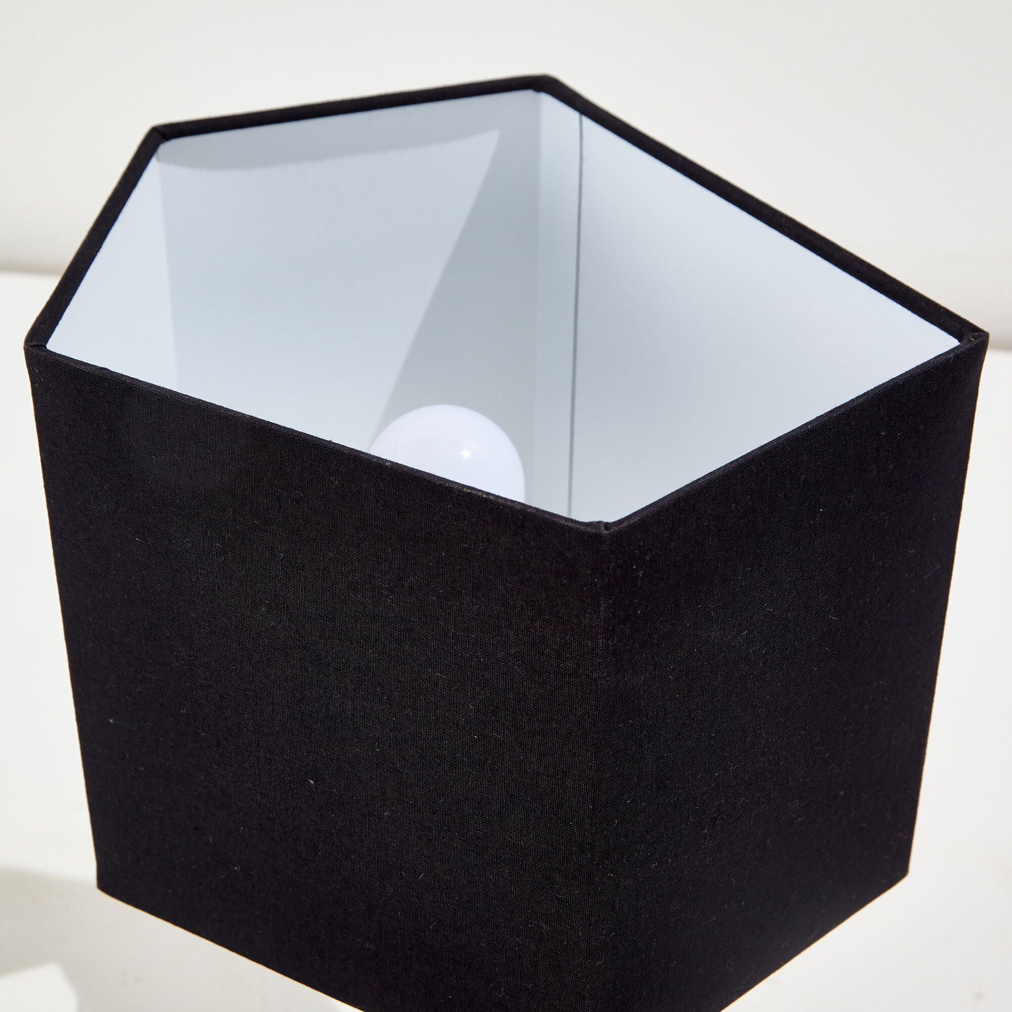 Geometric wooden table lamp