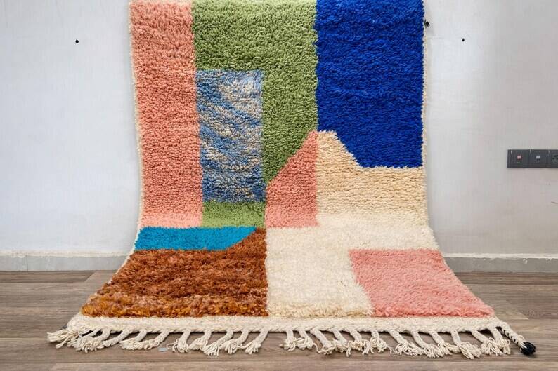 Moroccan wool rug 250cm x 150cm