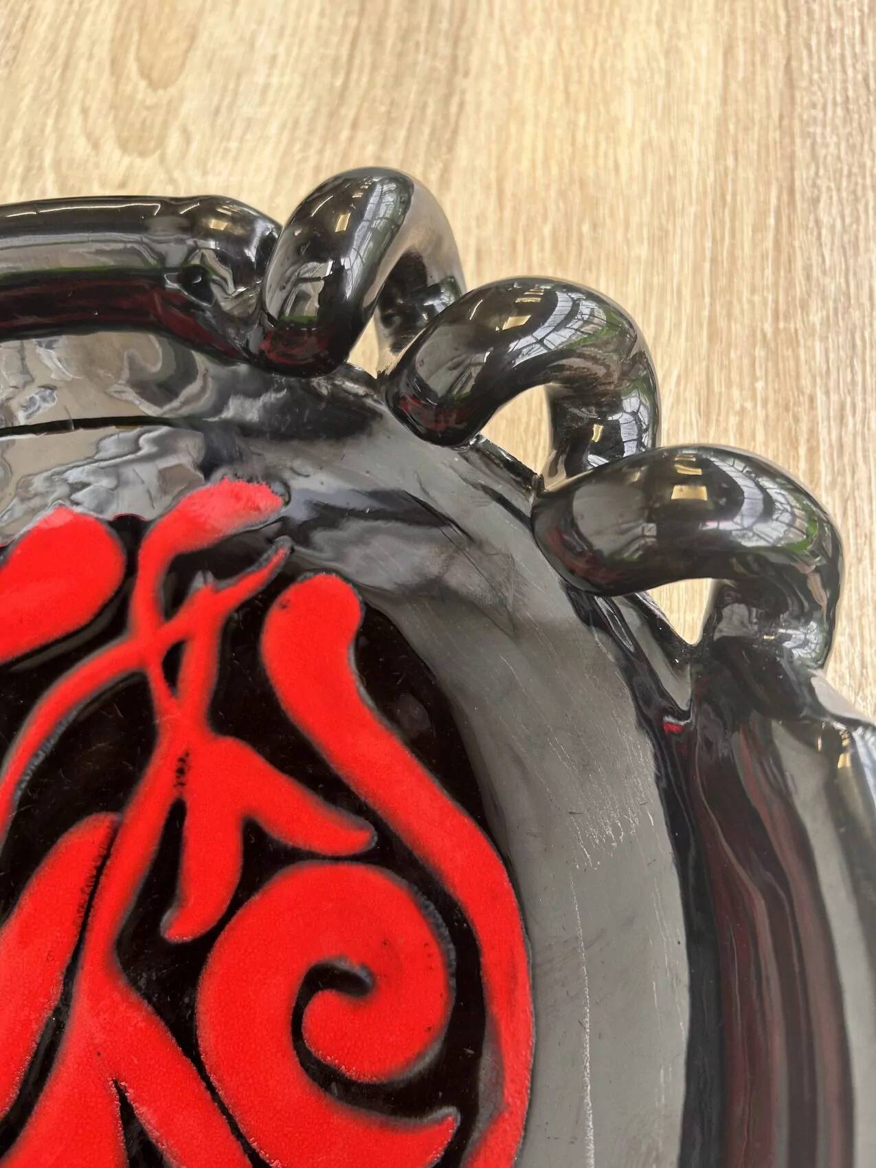 Vintage decorative bowl in black and red ceramic – 1960s/70s
