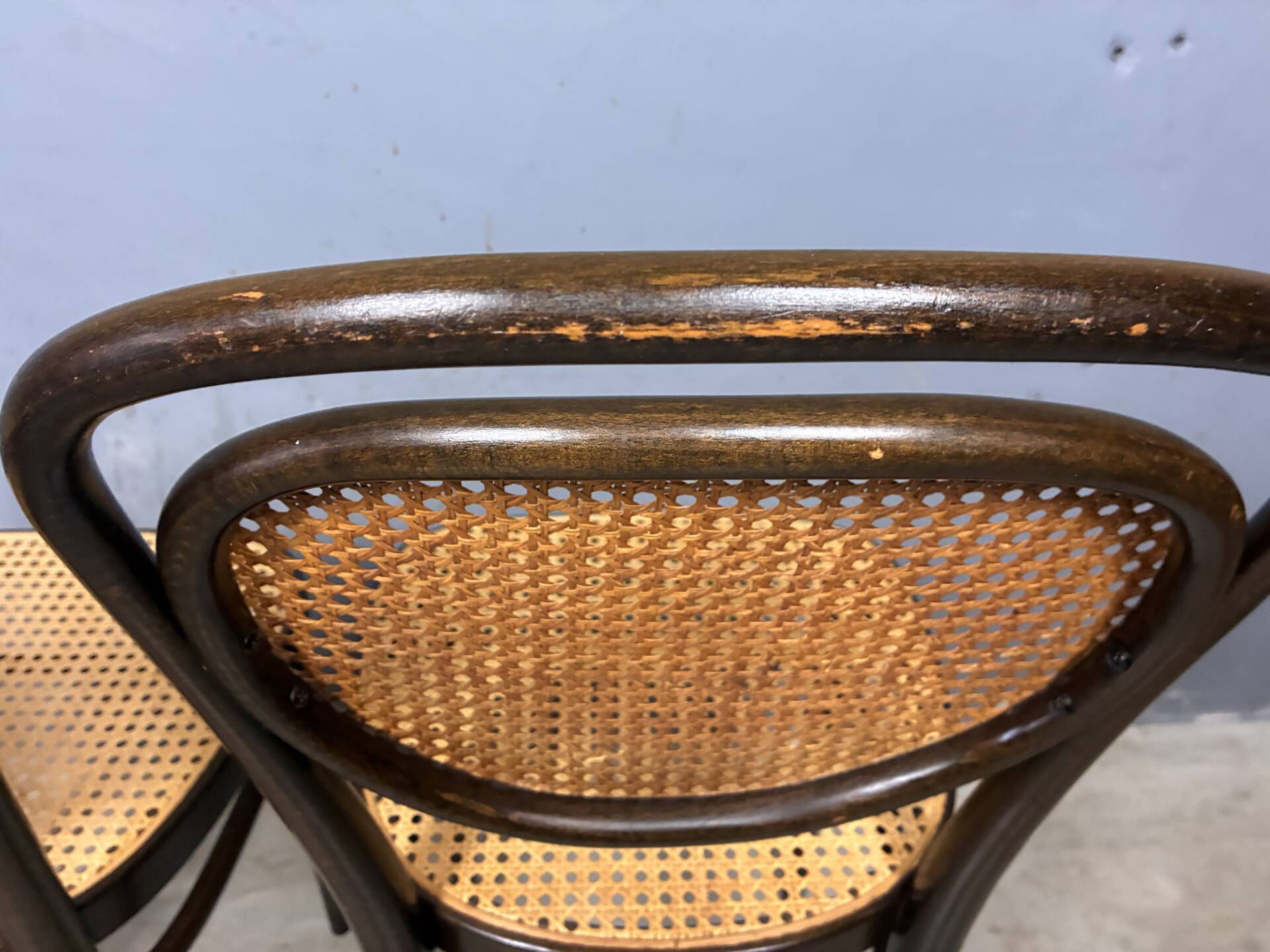 Thonet 215r 6 chairs, classic design