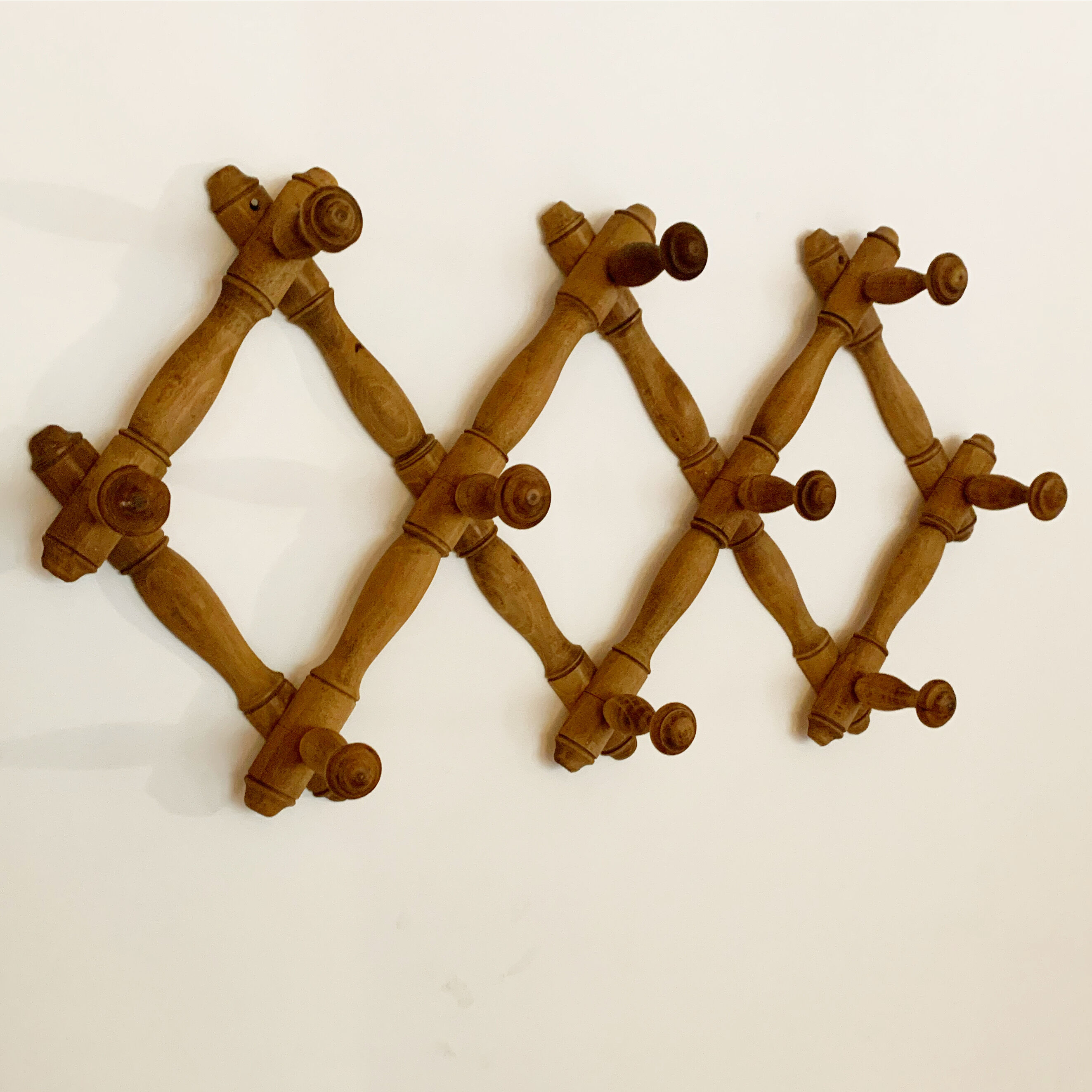 Wall coat rack with 10 hooks