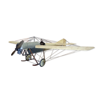 Maquette d'avion ancienne