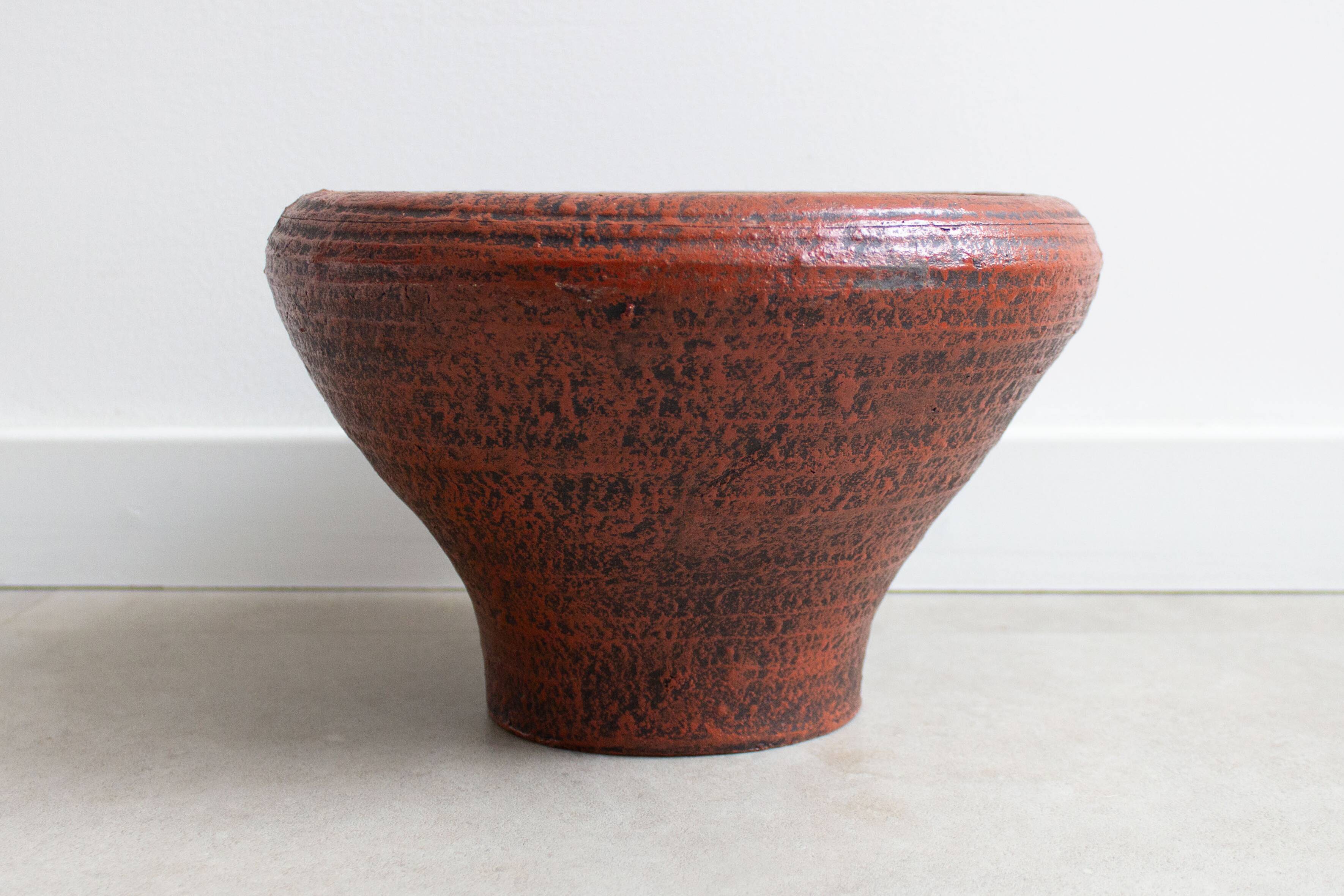 Large vintage K.D. ceramic planter / fruitbowl