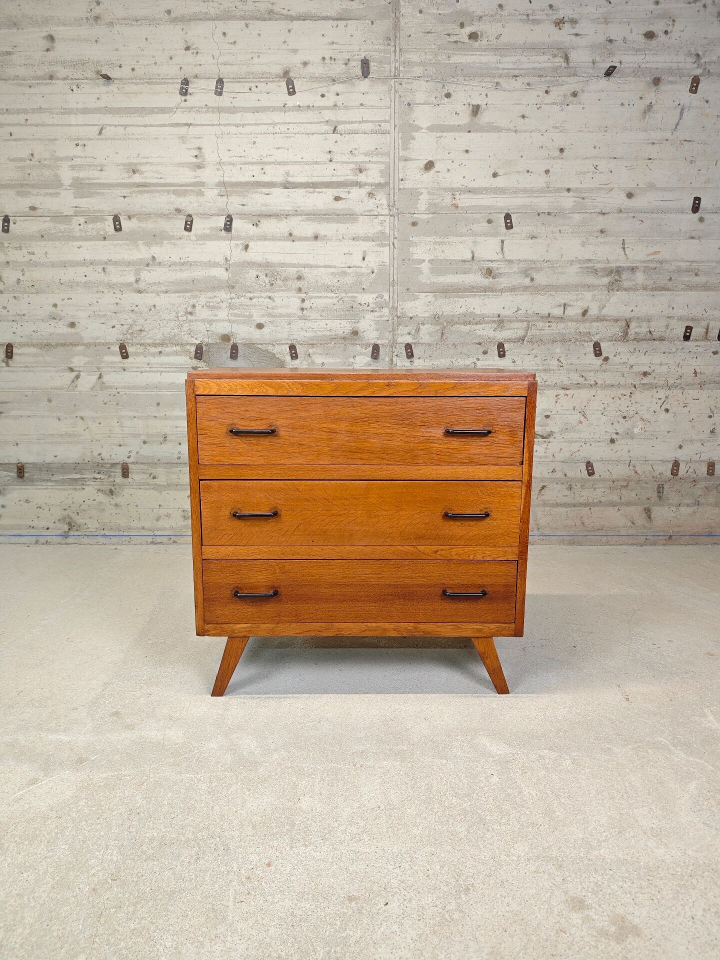 Vintage chest of drawers