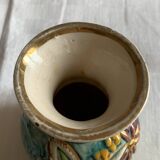 Slip vase