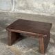 Petit tabouret d'appoint en teck upcyclé traces de chromie verte pied