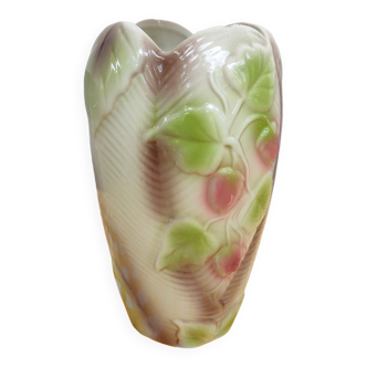 Slip vase strawberry decoration in relief XXth