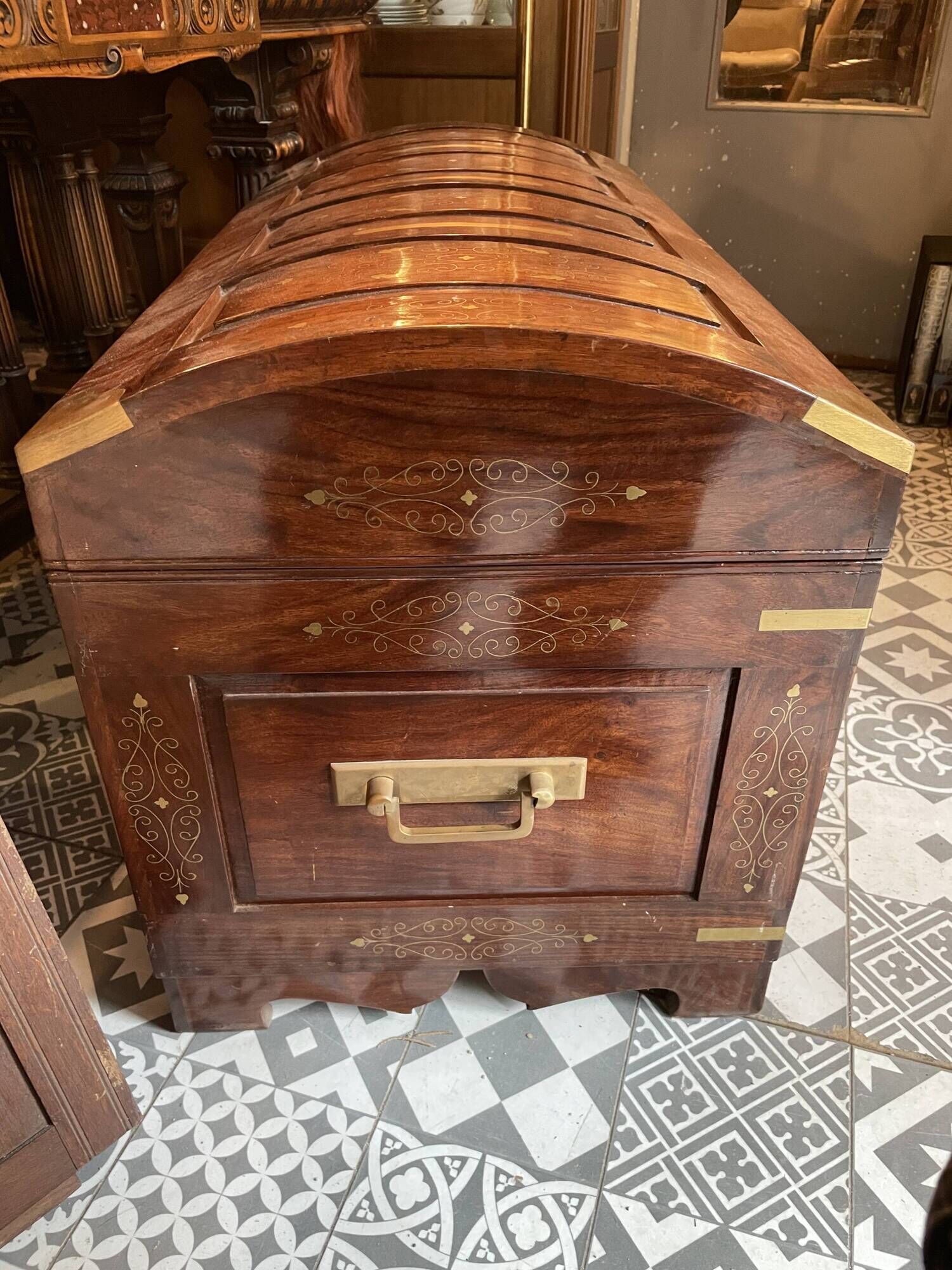 Anglo Indian wedding chest trunk in exotic wood decorated with polished brass inlay