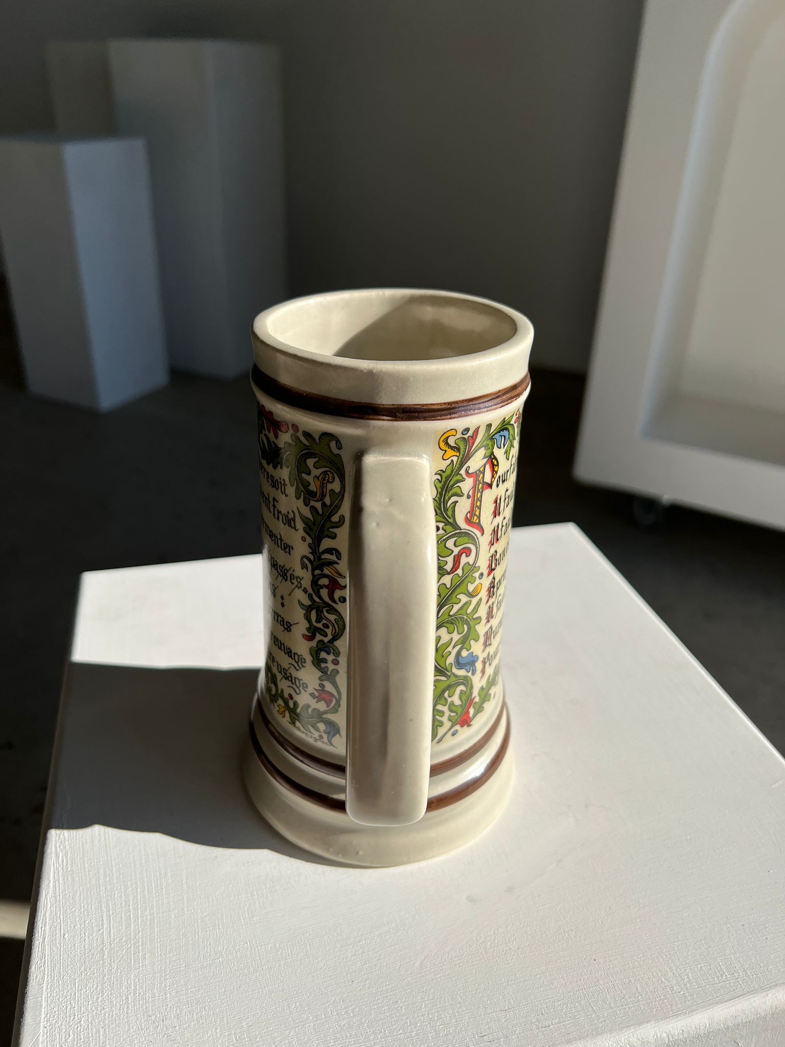 Chope Saint Clément illustrant la recette de la bière H:18cm