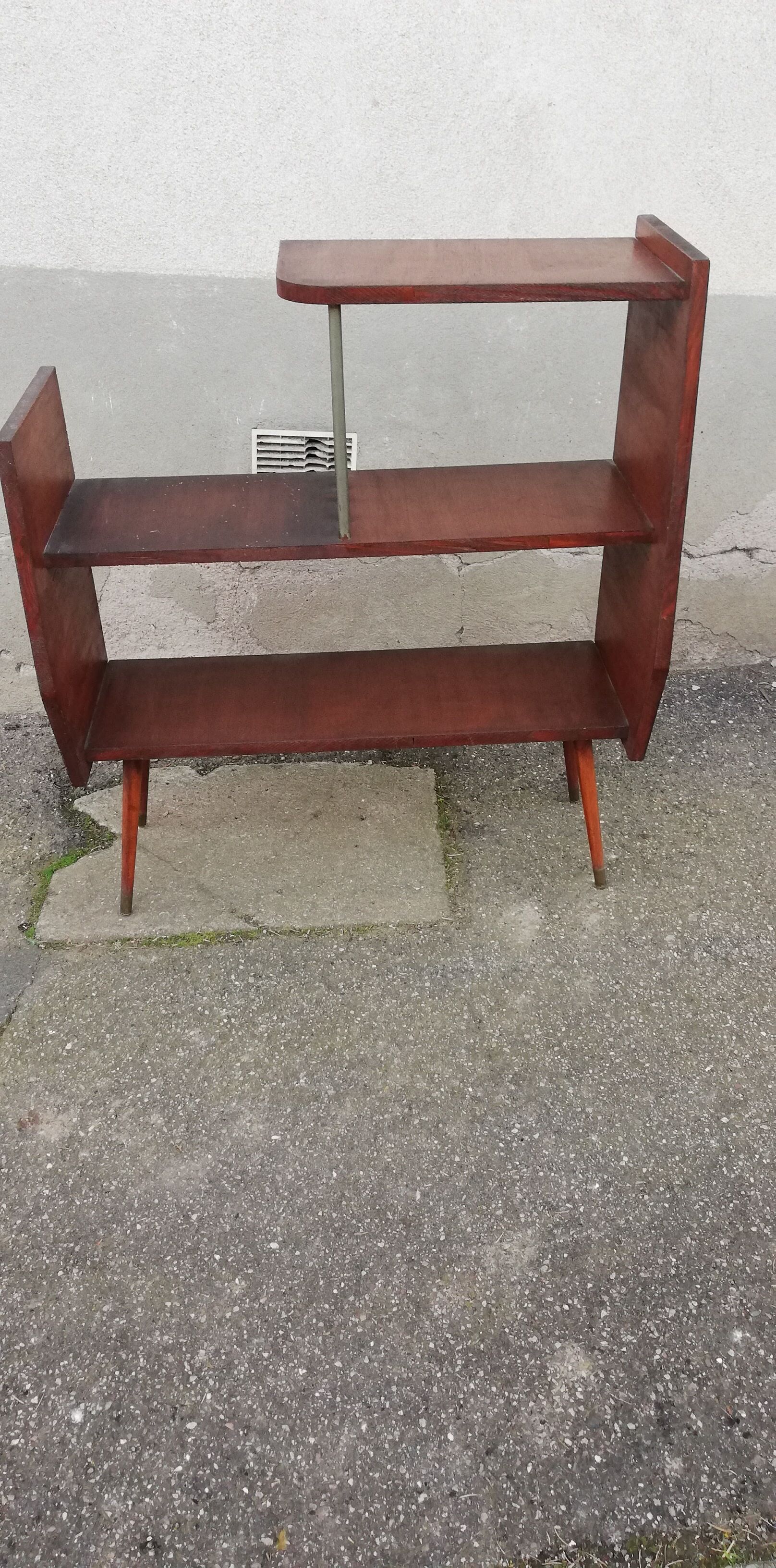 Vintage shelf compass feet