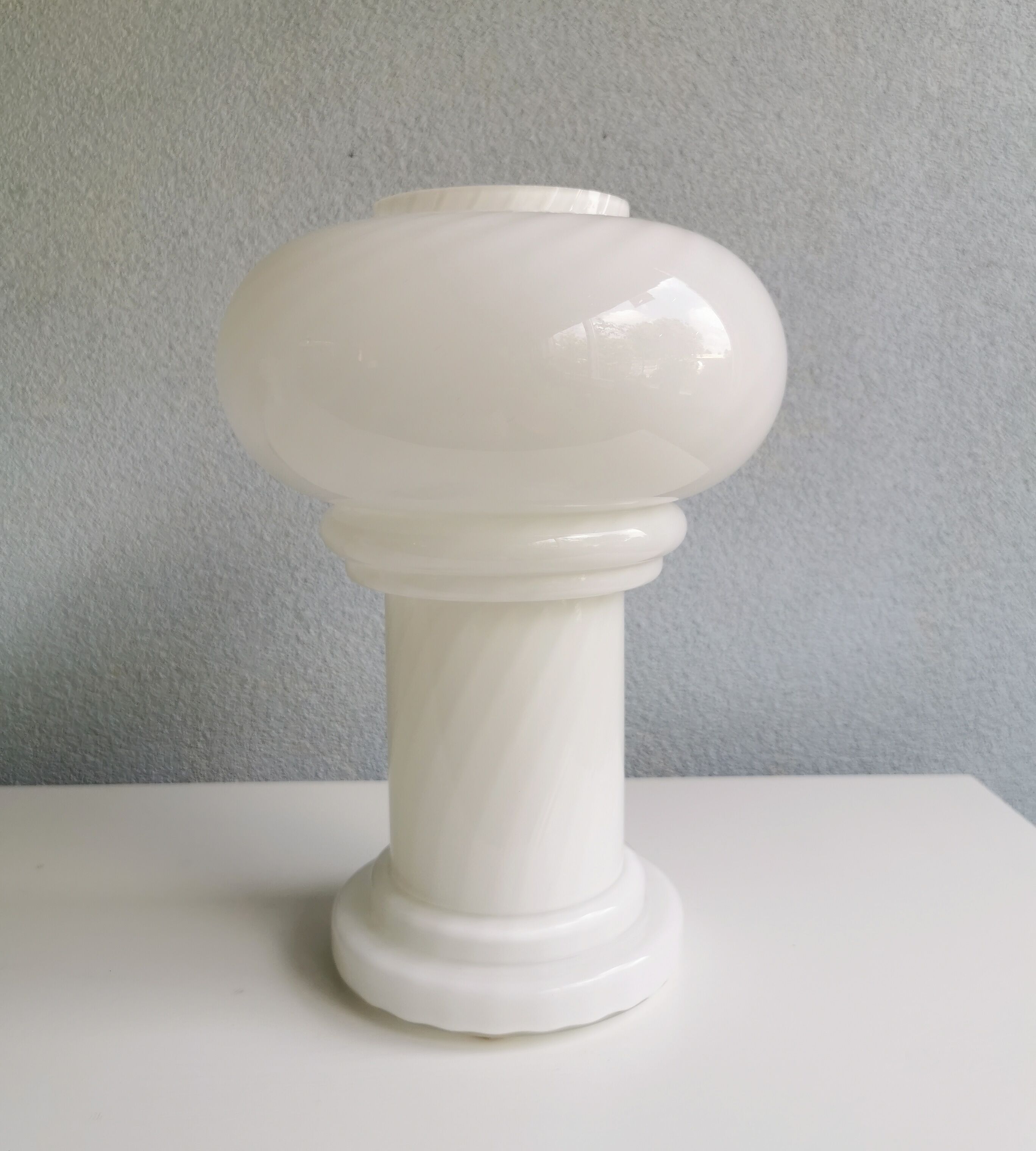 Set of 2 white glass mushroom table lamps, eighties